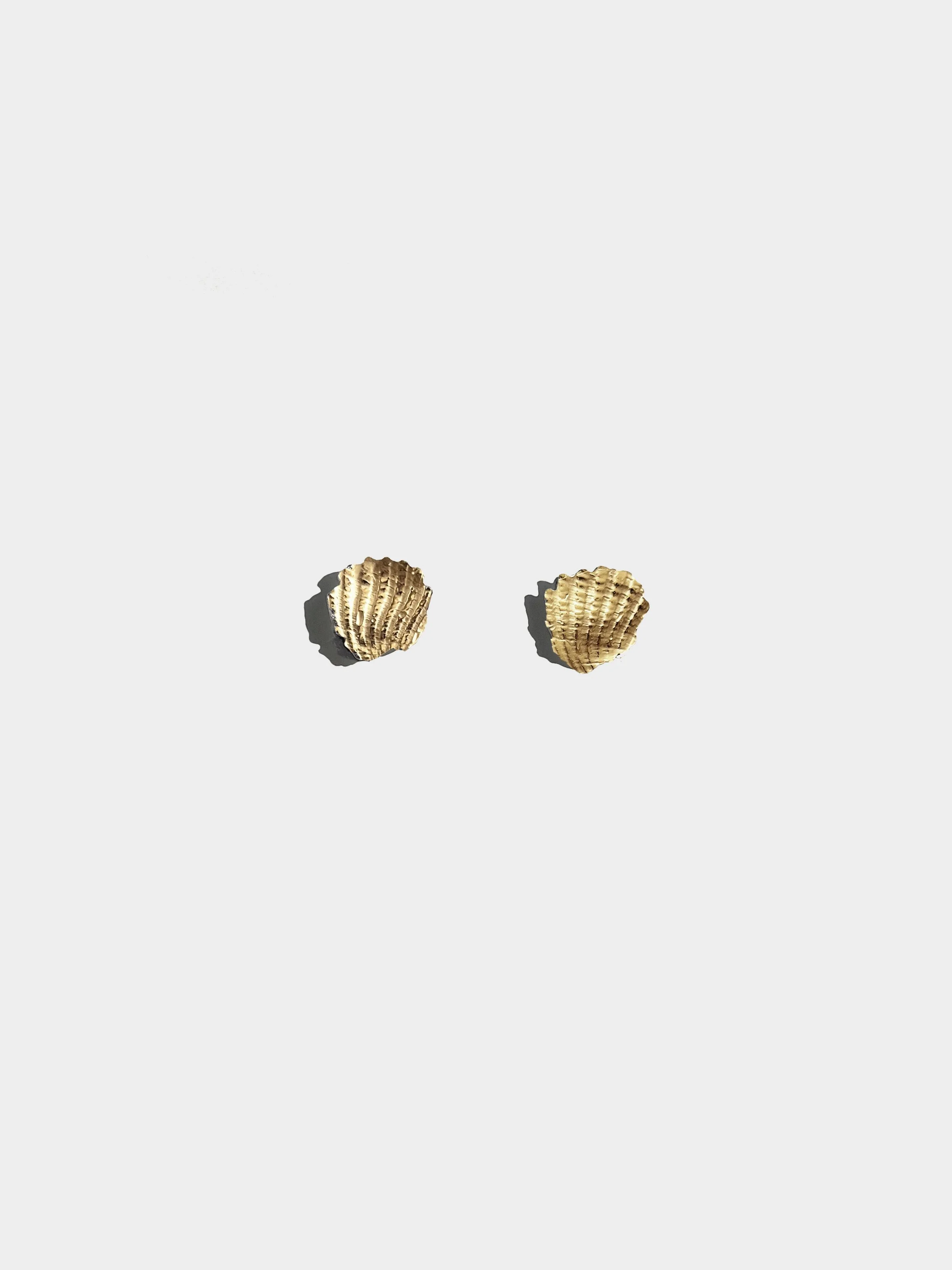 MM Earrings 18k gold