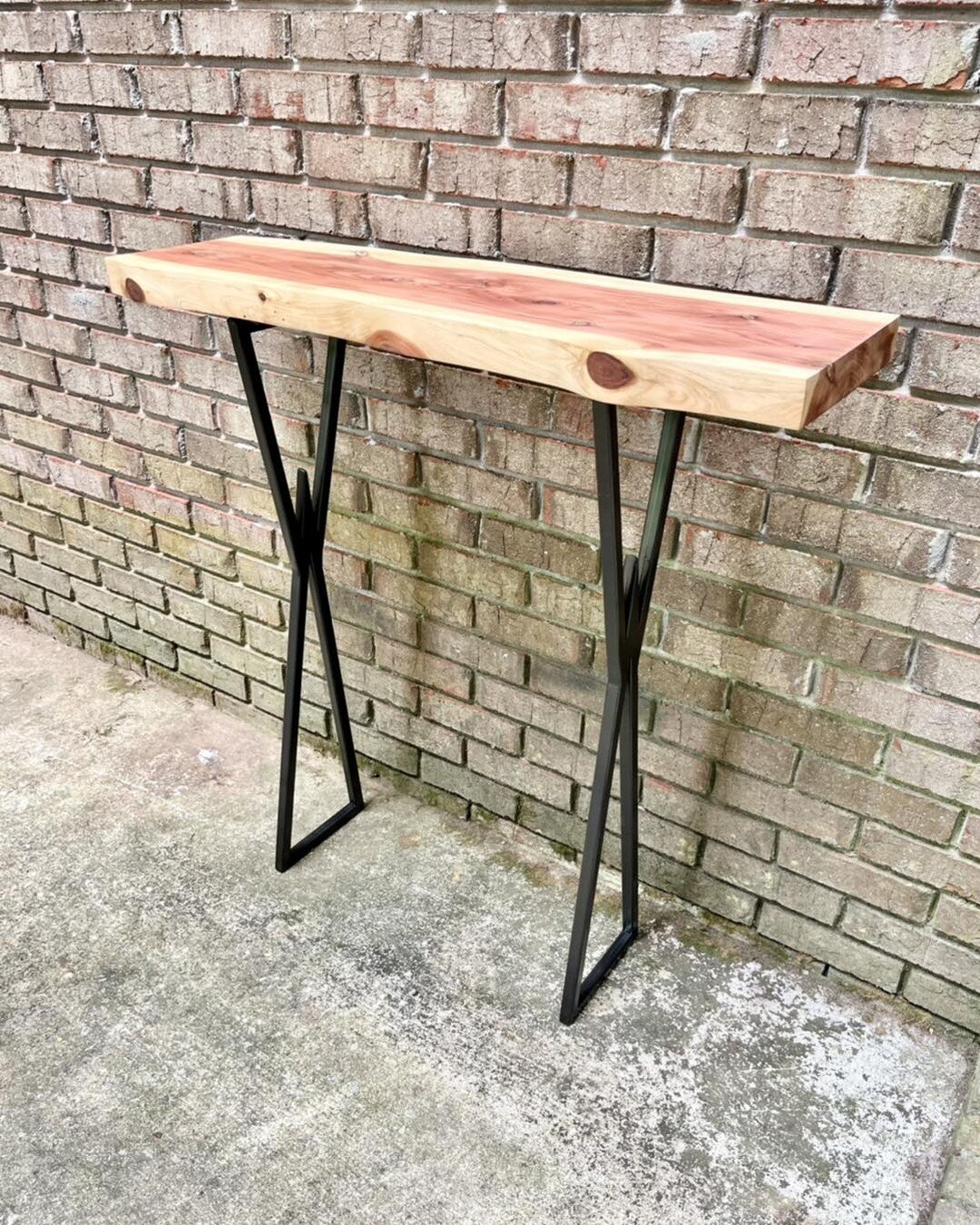 Table with Red Cedar live edge top 

#thelittleredweldingshop #welding #fabrication #womenwhoweld #femalefabricators #metalart #custommade #liveedgetable #liveedgefurniture