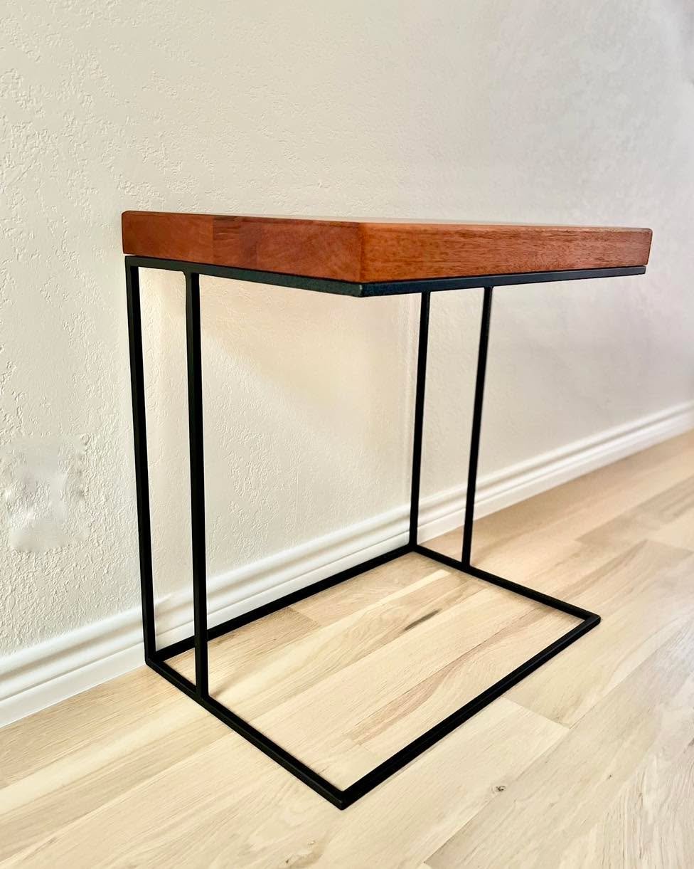 Side table with Red Maple top 

#thelittleredweldingshop #welding #fabrication #femalefabricators #womenwhoweld #metalart #custommade #alabamaartists
