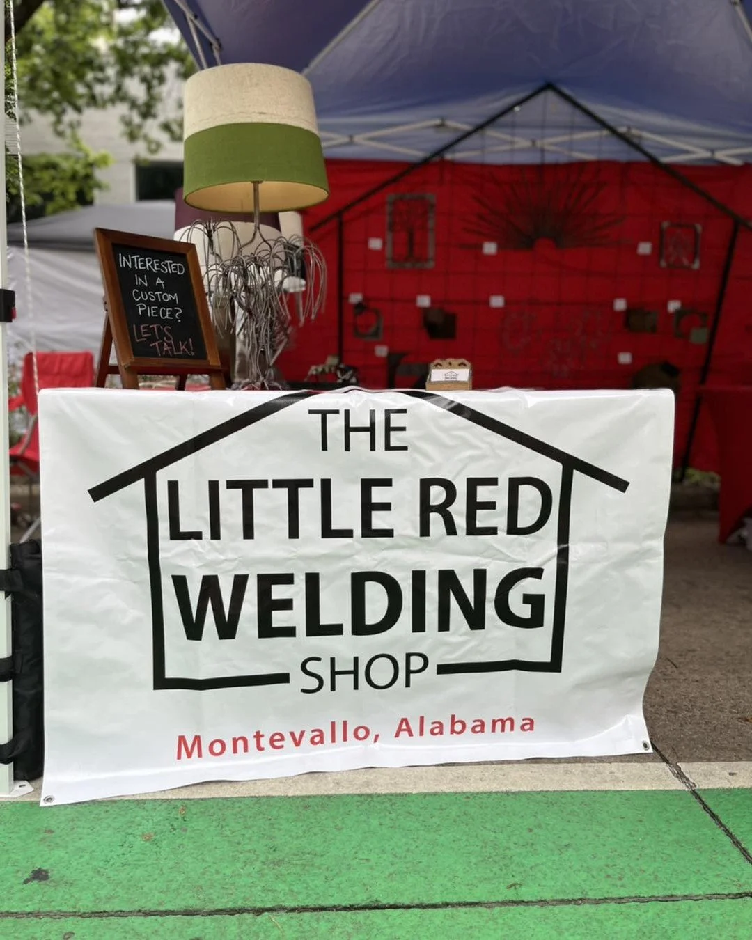 Day two of Birmingham Artwalk 🎨 Come visit from 10-6 and enjoy some Interstellar! 

#thelittleredweldingshop #welding #fabrication #metalart #custommade #bhm #bhmartwalk