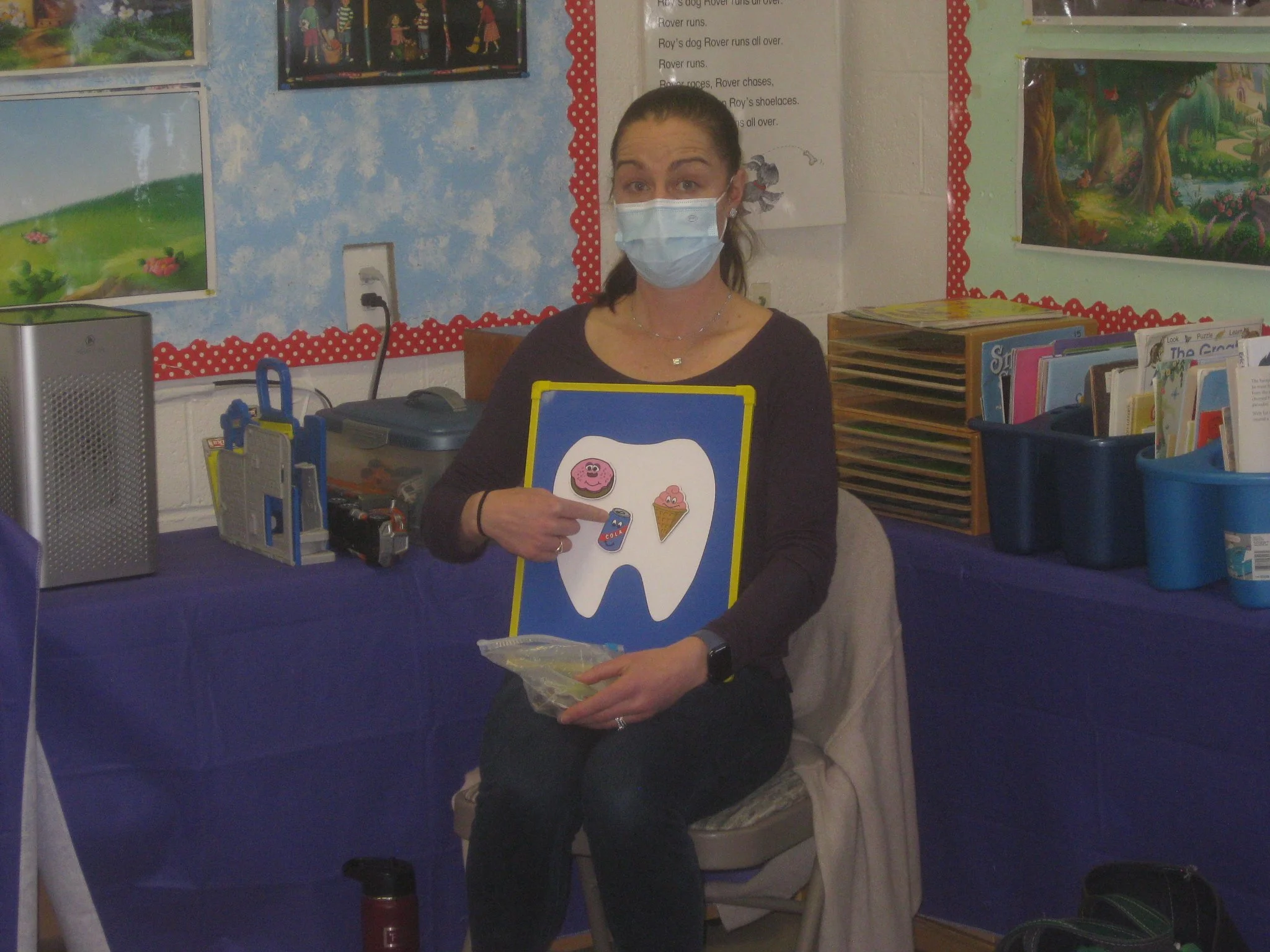 Dr. McCafferty showing foods that stick or don't stick.