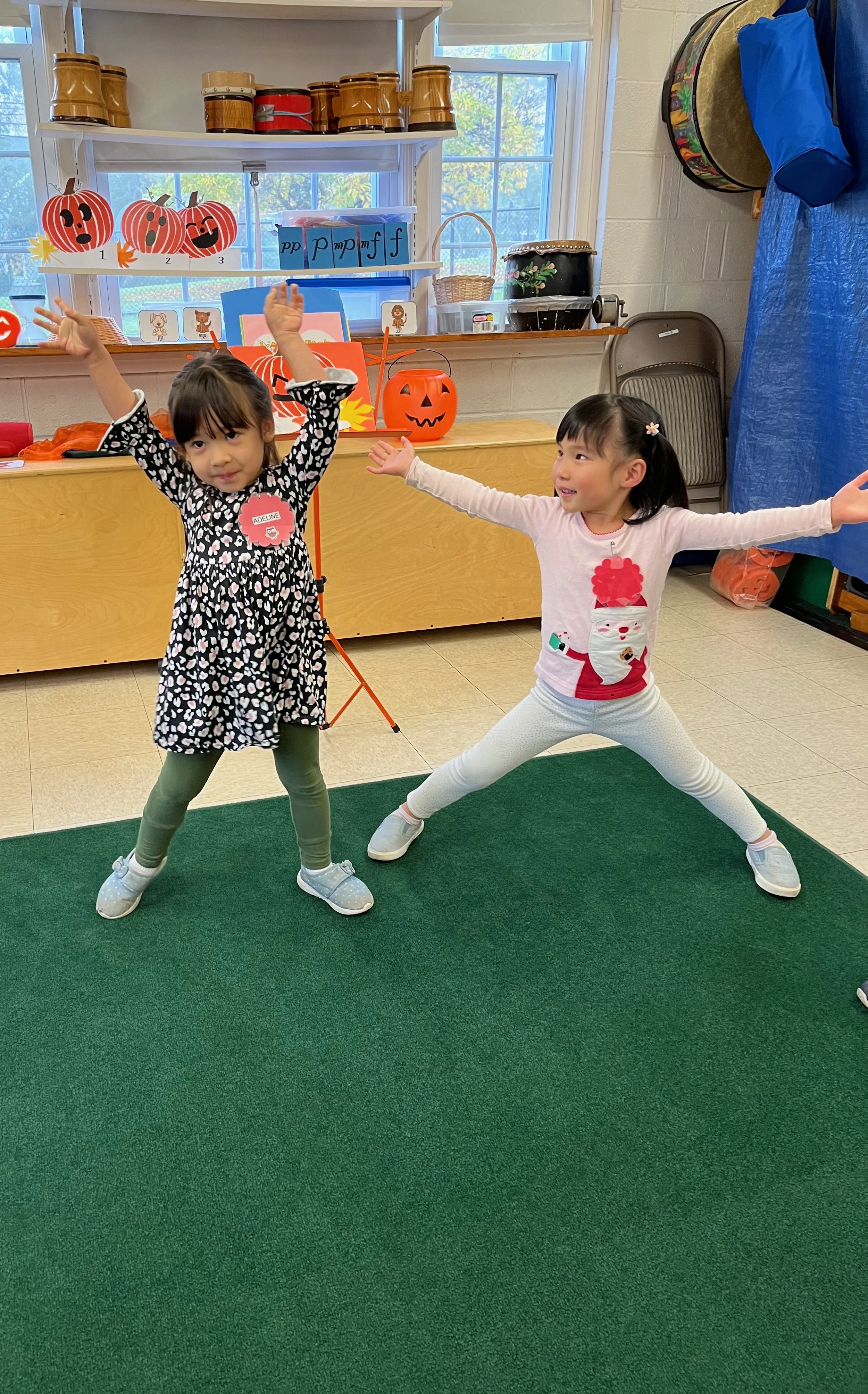  Jack-O-Lantern dance 