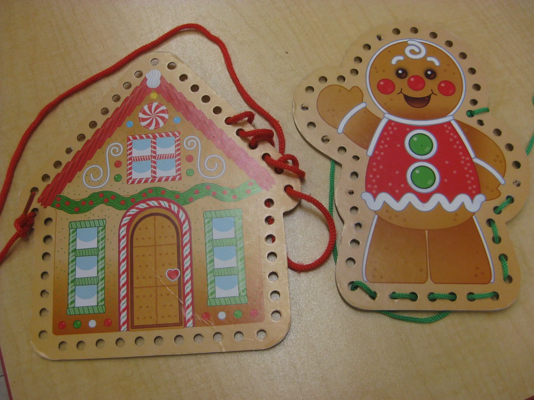 Gingerbread lacing
