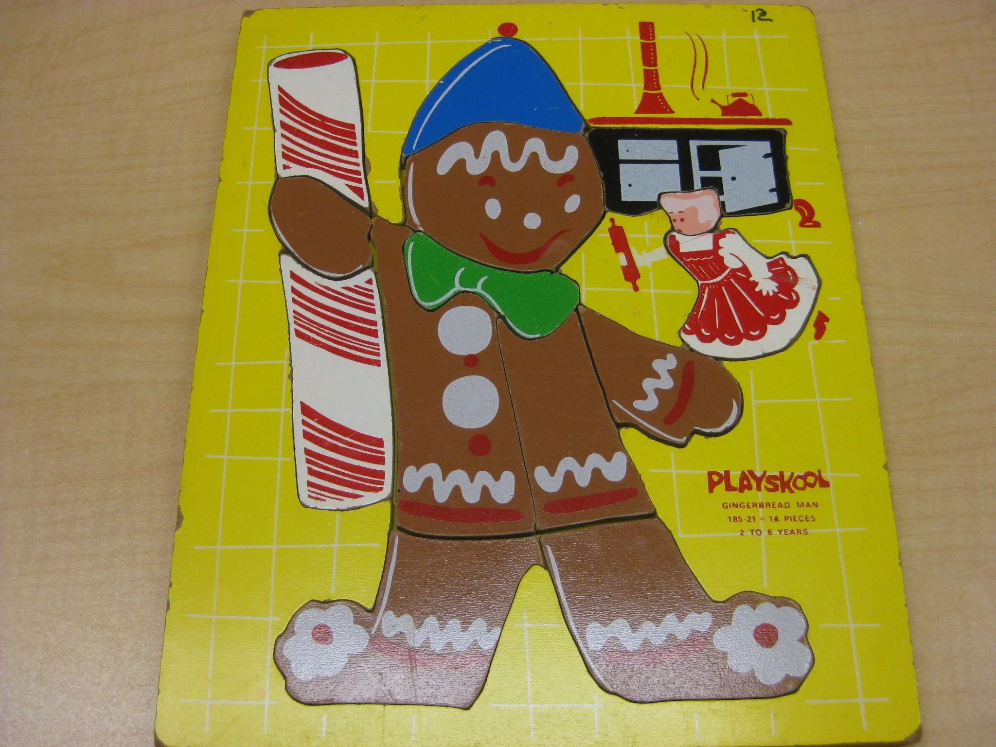 Gingerbread boy puzzle