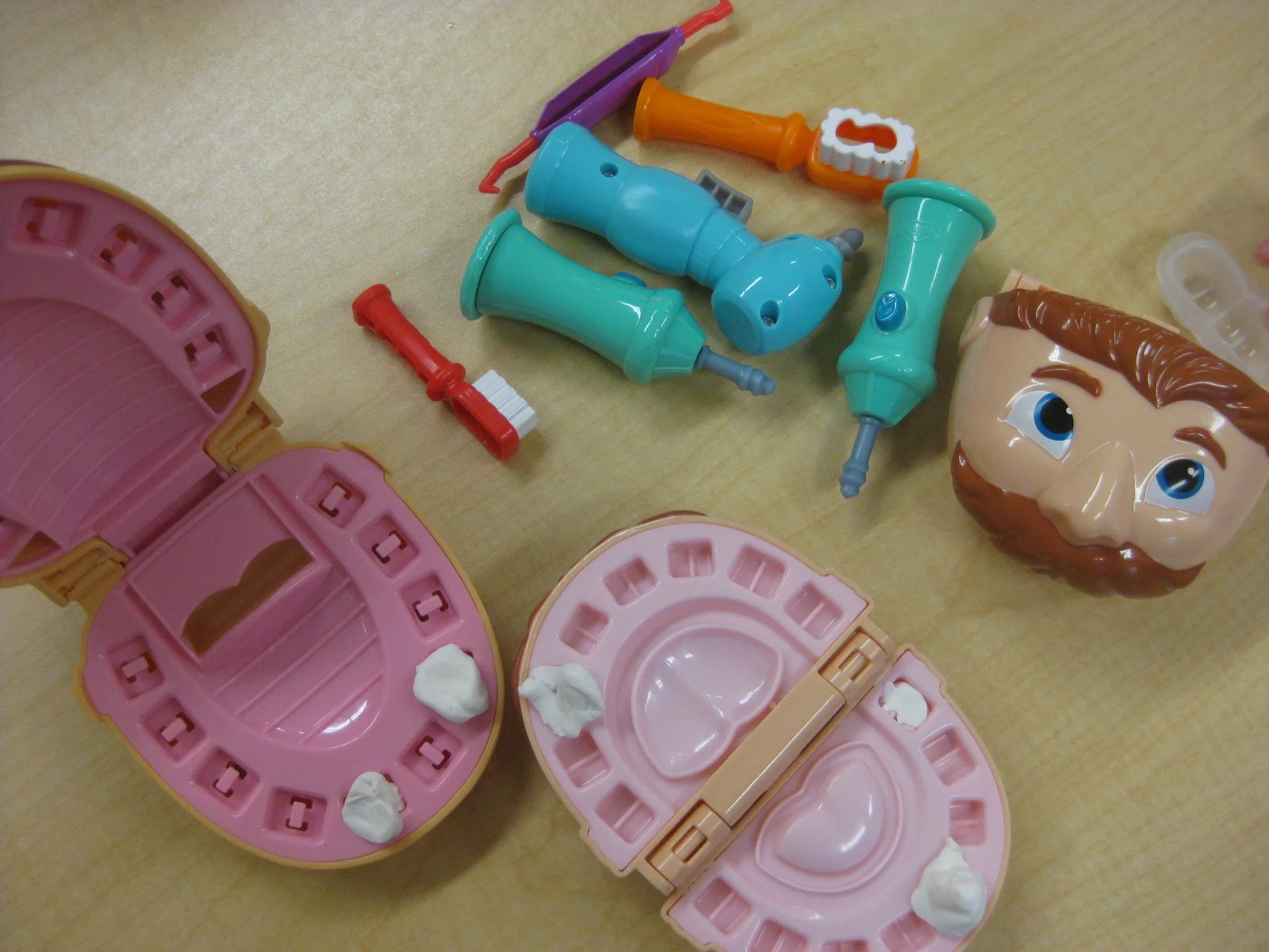 Playdough dentist