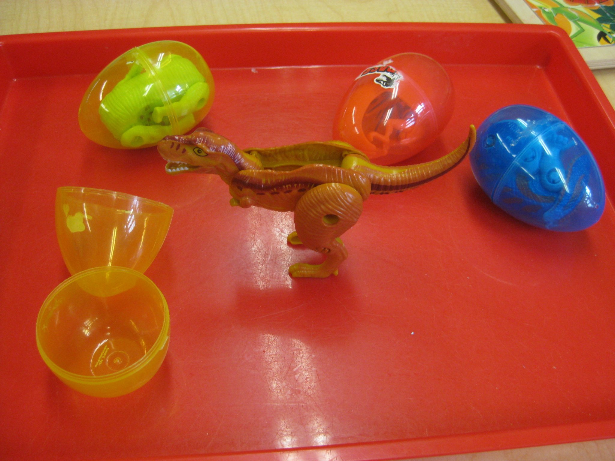 Folding dinos and eggs