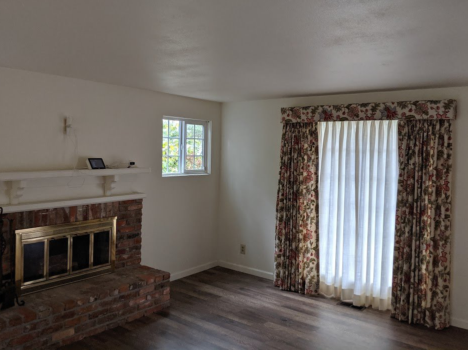 Living Room Before.png