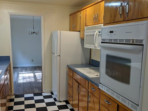 Kitchen 2 Before.png
