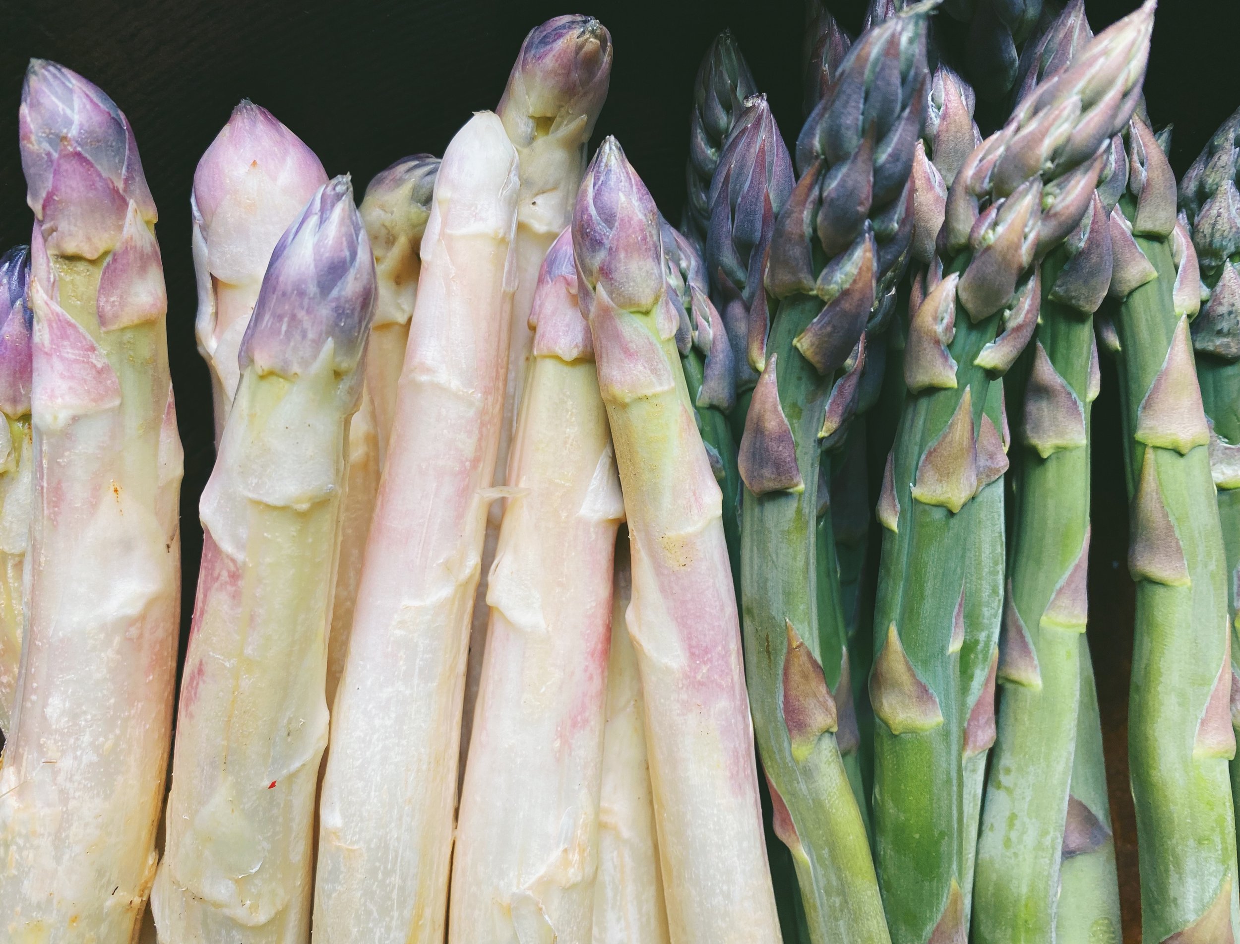 Get Your Green & White Asparagus from Northwest Growers!