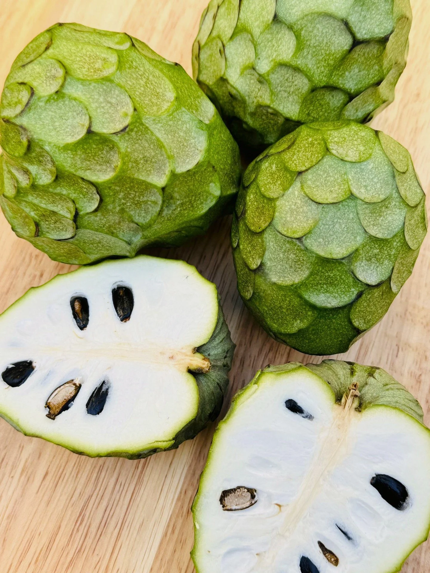✨ What&rsquo;s fresh from OGC&rsquo;s Peak Picks of the week: 

✅ Cherimoya: a unique fruit with custardy texture and one-of-a-kind flavor&mdash;something like banana meets pineapple, strawberry and papaya. 

✅ Page Mandarin: A cross of a Clementine 