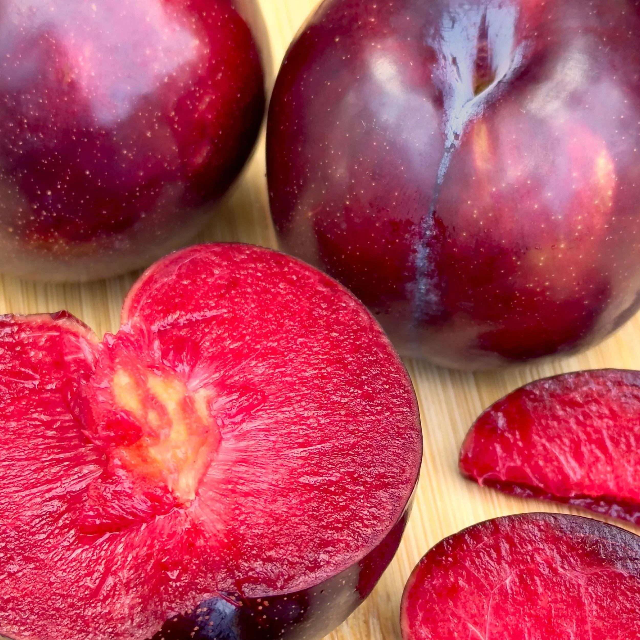 Black Splendor Plums