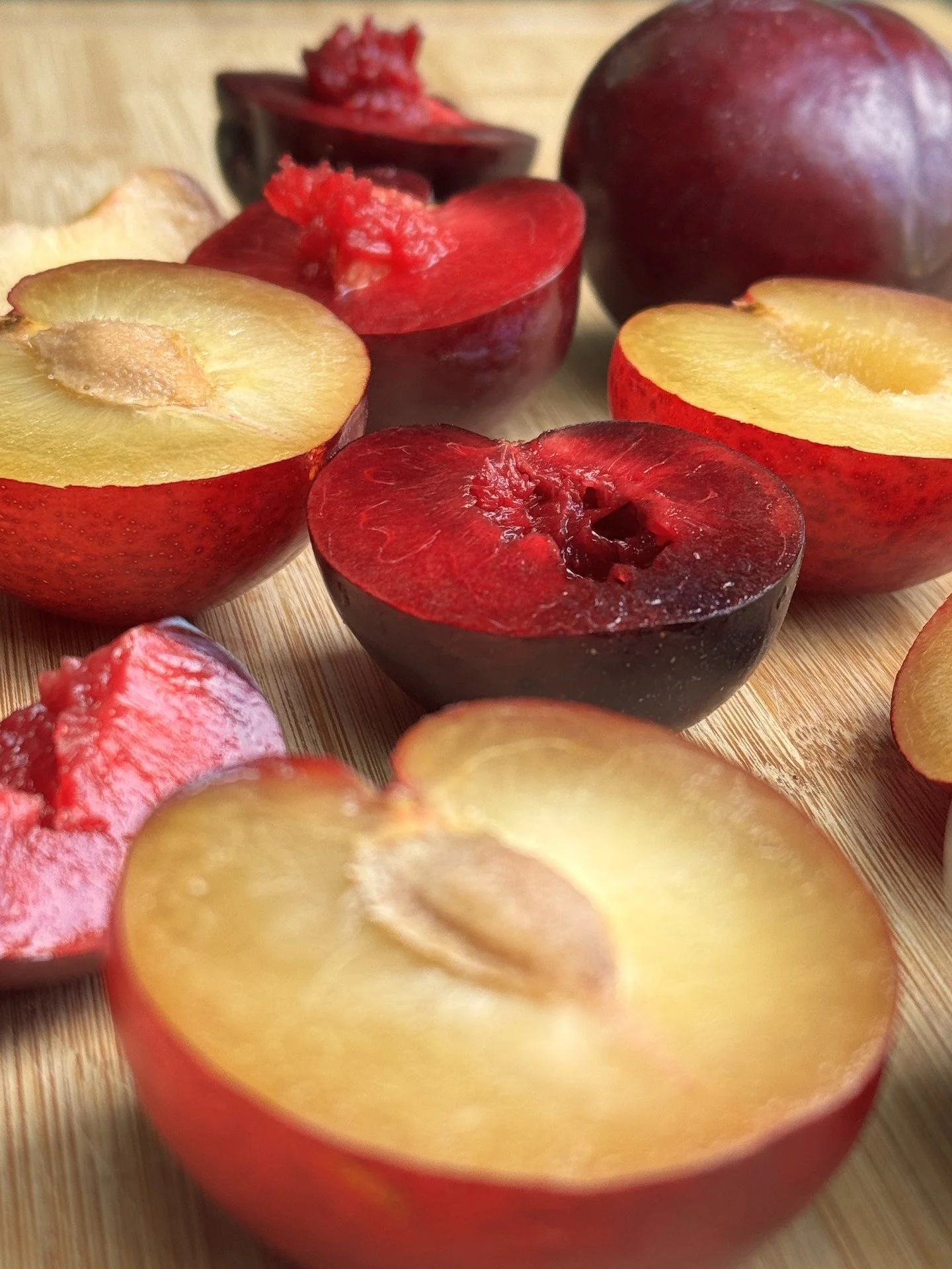 Get pitted with these OGC Peak Picks of the Week:

✨ One of the best parts of plum &amp; pluot season is that it's always changing. Every week brings new favorites with their own color, flavor and personality. From candy-sweet Ebony Rose and Dapple J