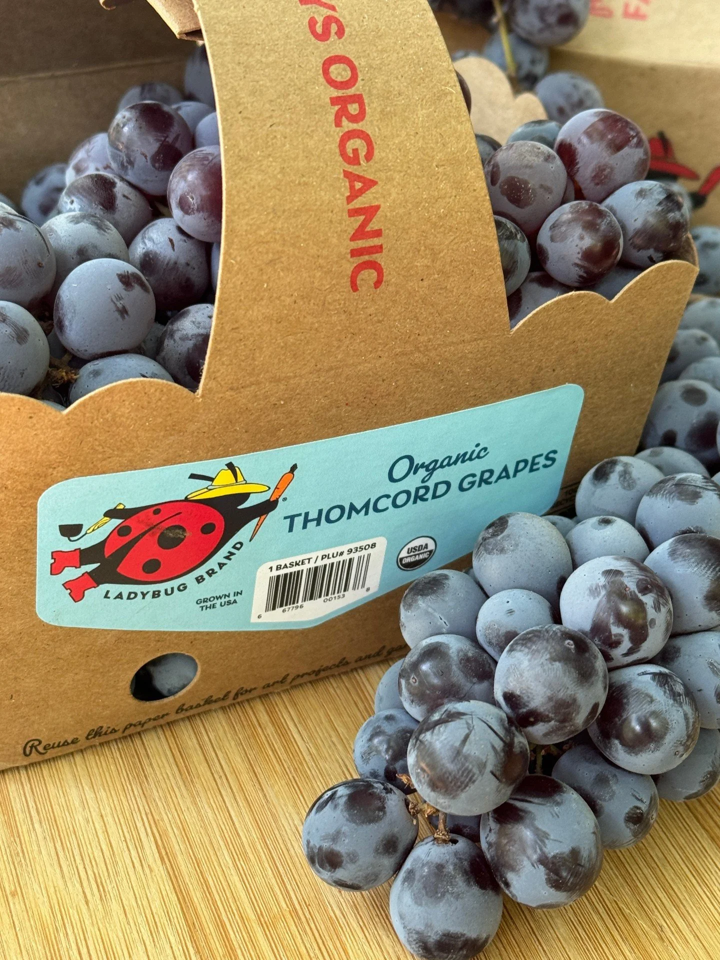 Bring in these OGC&rsquo;s Peak Picks of the Week:​

🍇 Combining the rich flavor of Concord with the sweetness of Thompson, Ladybug Brand&reg; organic Thomcord is the best of both grapes. Its intense grape jelly flavor has notes of plum and red wine