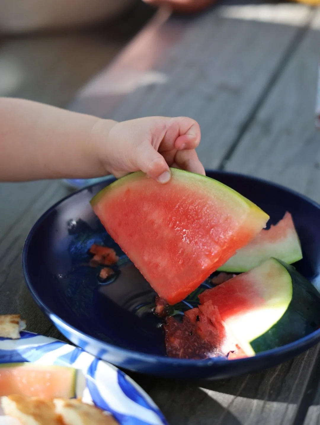 Everyone needs a slice of watermelon! 🍉 

NW watermelon season is here, bringing sweet, juicy melons fresh from fields across Oregon and Washington. ☀️ Warm summer days make this one of the sweetest times to enjoy a true NW favorite.

💫 Help shoppe