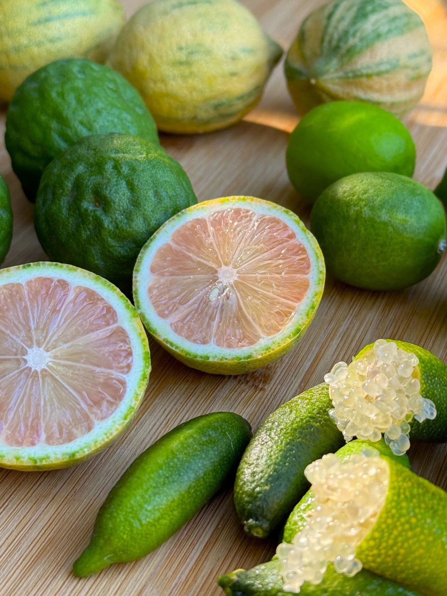 What are you bringing in this week? Here are OGC&rsquo;s Peak Picks of the Week!

➡️ The full-on frenzy of citrus season is still months away, but California growers are already delivering unique organic citrus like Pink Variegated lemons and Finger,