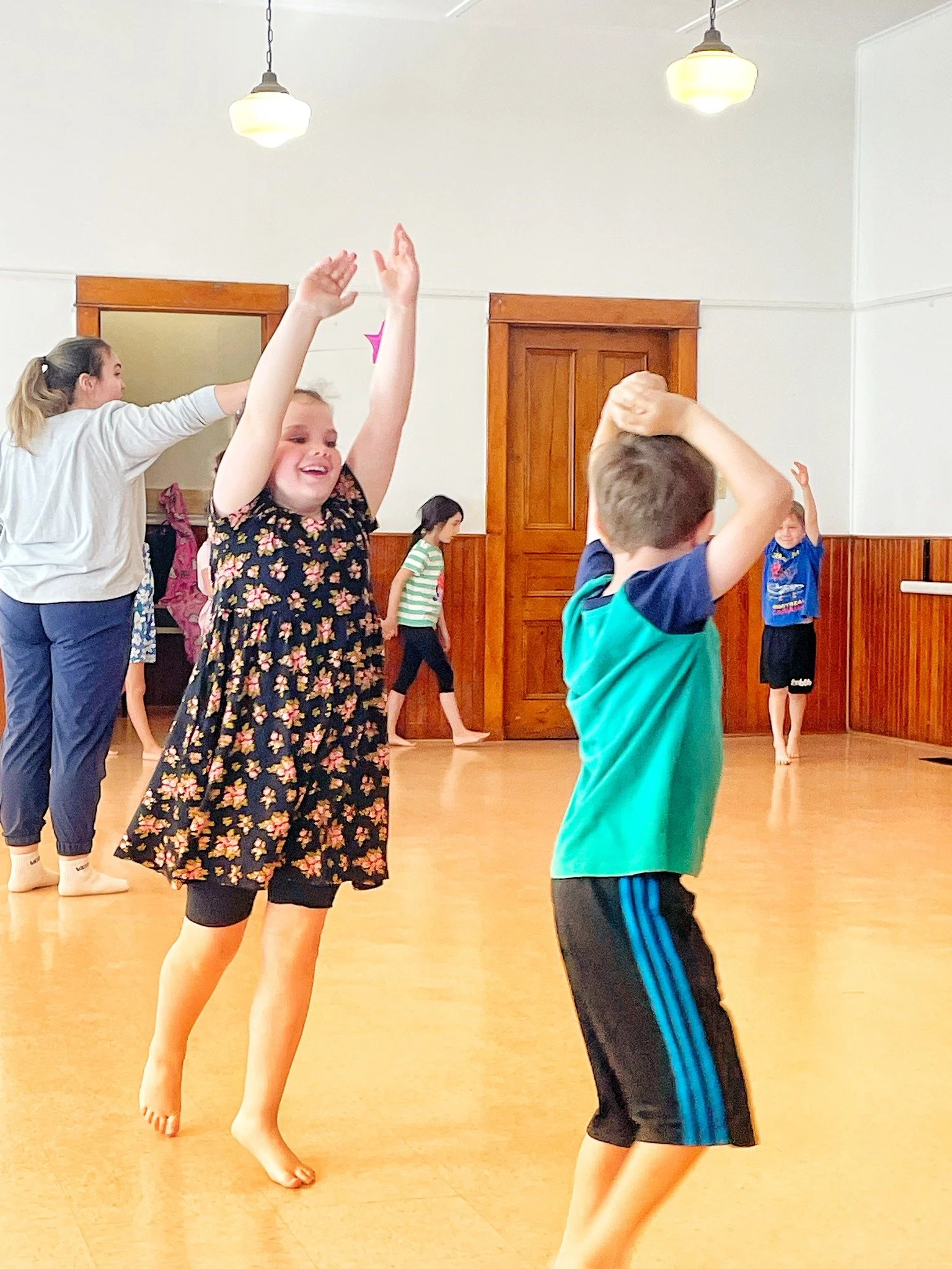 😀 Our first Move &amp; Make Camp of the summer just wrapped, and what a week!

There were so many highlights it's hard to pick a favourite. Miss Katie's morning warm-up classes. Playing outside. Freeze Dance! Creating art. Blue Octopus!

Thank you t