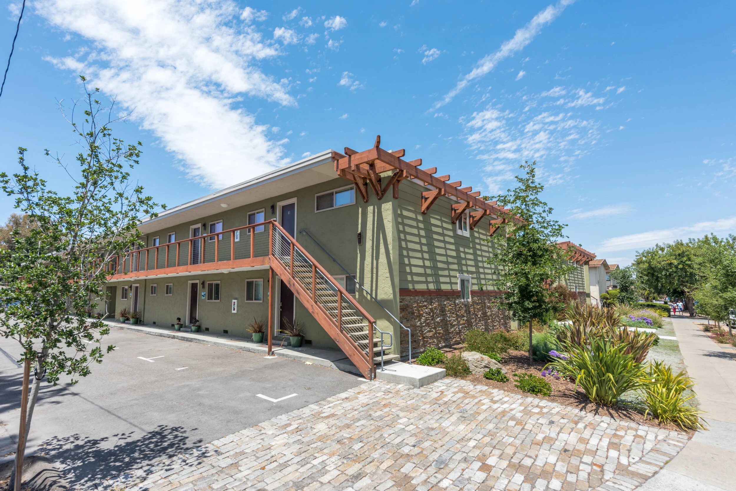 Manzanita Apartments