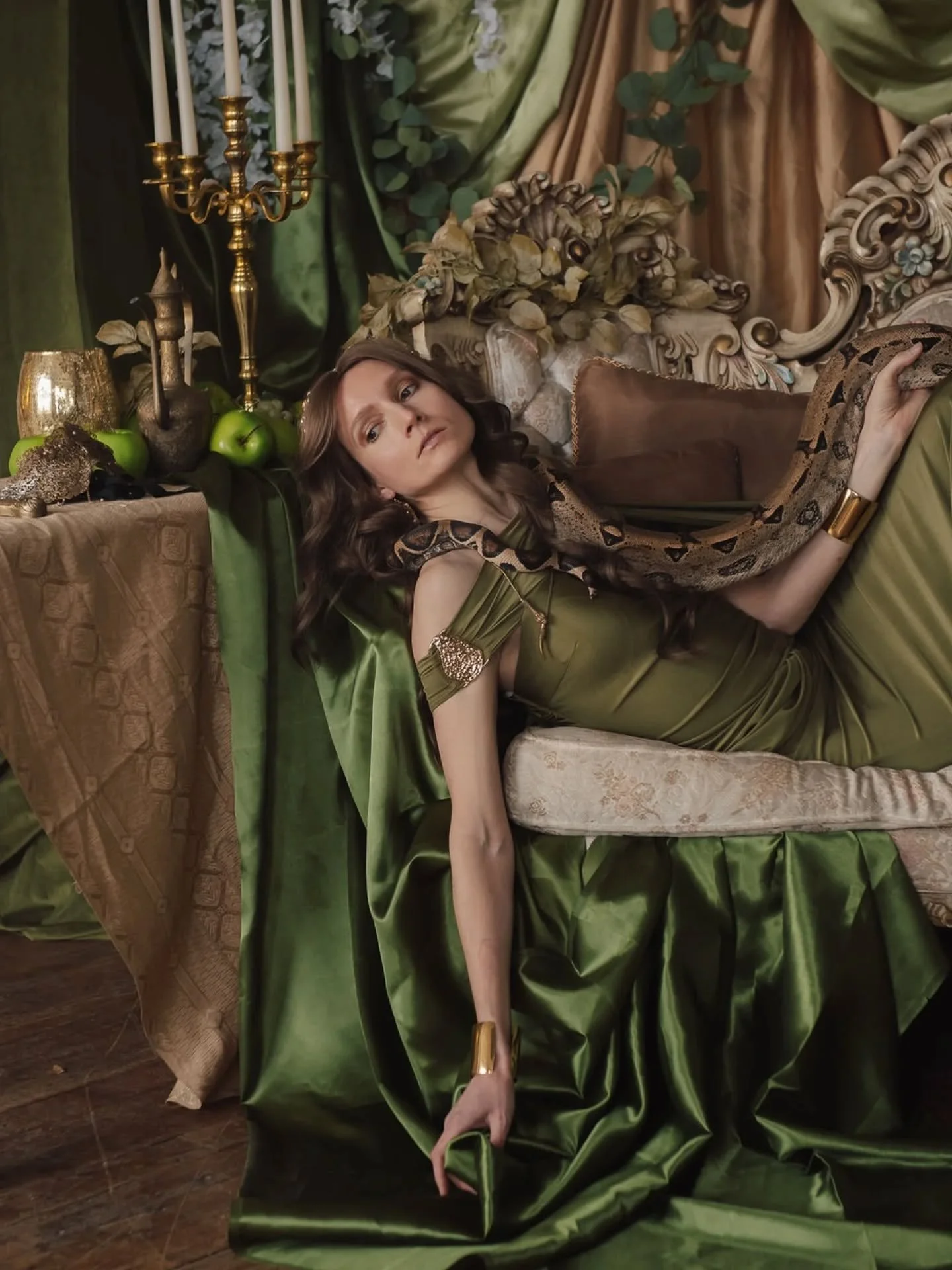 I'm so happy to have gone to Serpent and Silks last weekend. I missed shooting with the hostess extrodinaoire @melanierosebud at my first @everloreevents  but I made up for it this time! 

I'm so very sad it's over 😭 

HOST
Everlore Events  @everlor