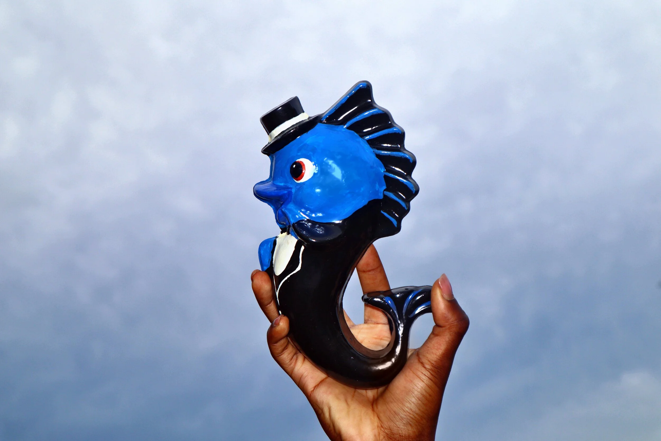 ceramic_seahorse_with_tophat.JPG
