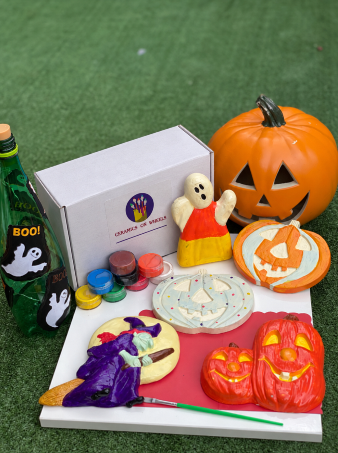 Halloween ceramics with a white craft box.png