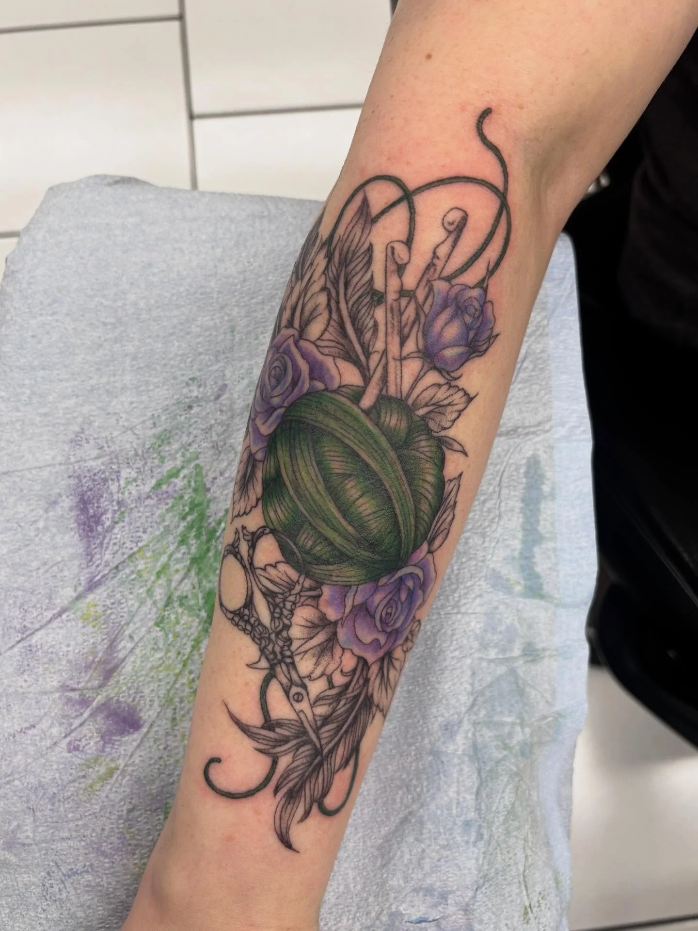 💚💜

#finelinetattoo #blackandgreytattoo #industryinks #witattooers #witattooartist