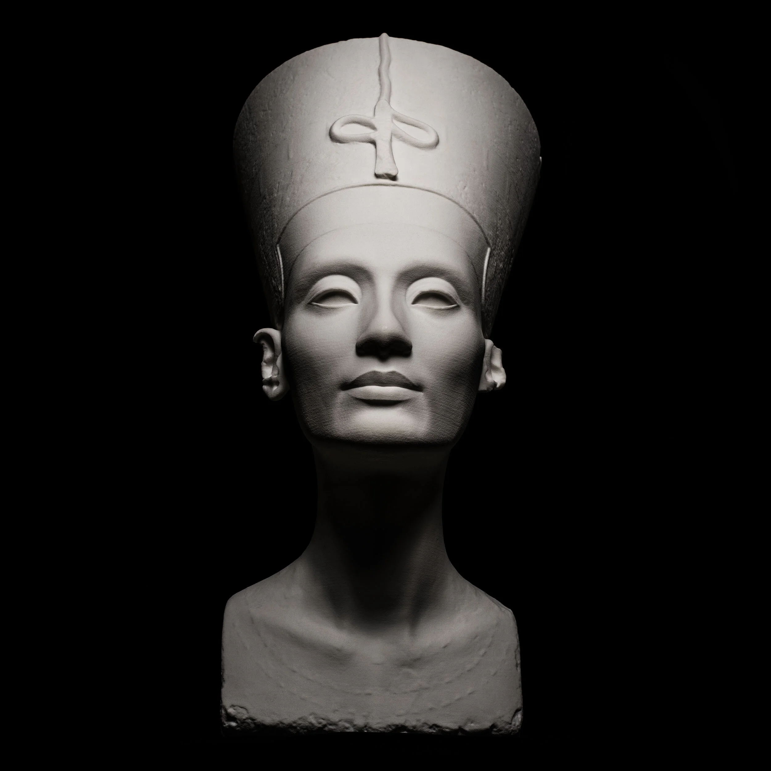 NEFErTITI-front.jpeg