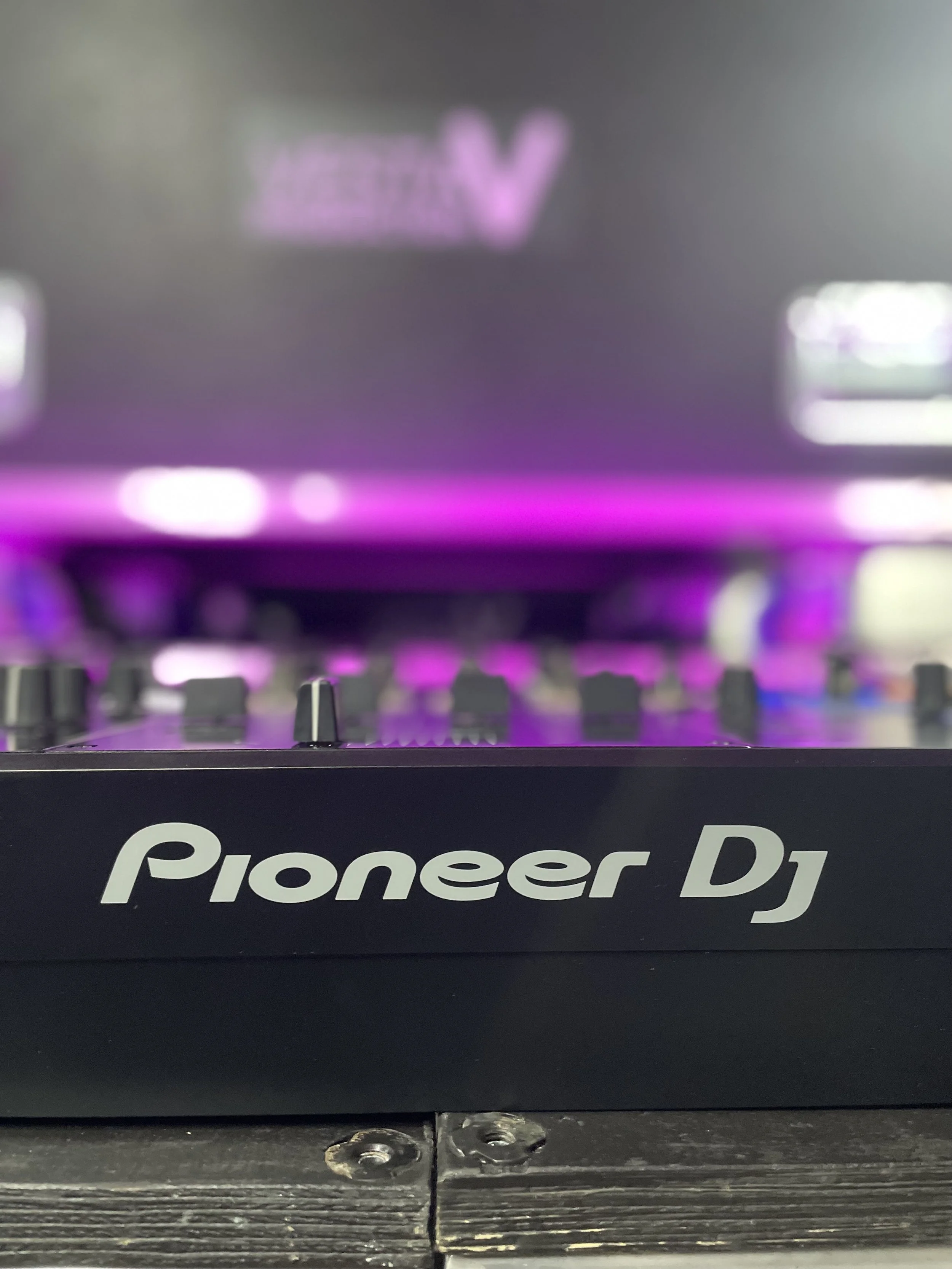 VESTA invests in Pioneer DJ CDJ-3000 and DJM-A9