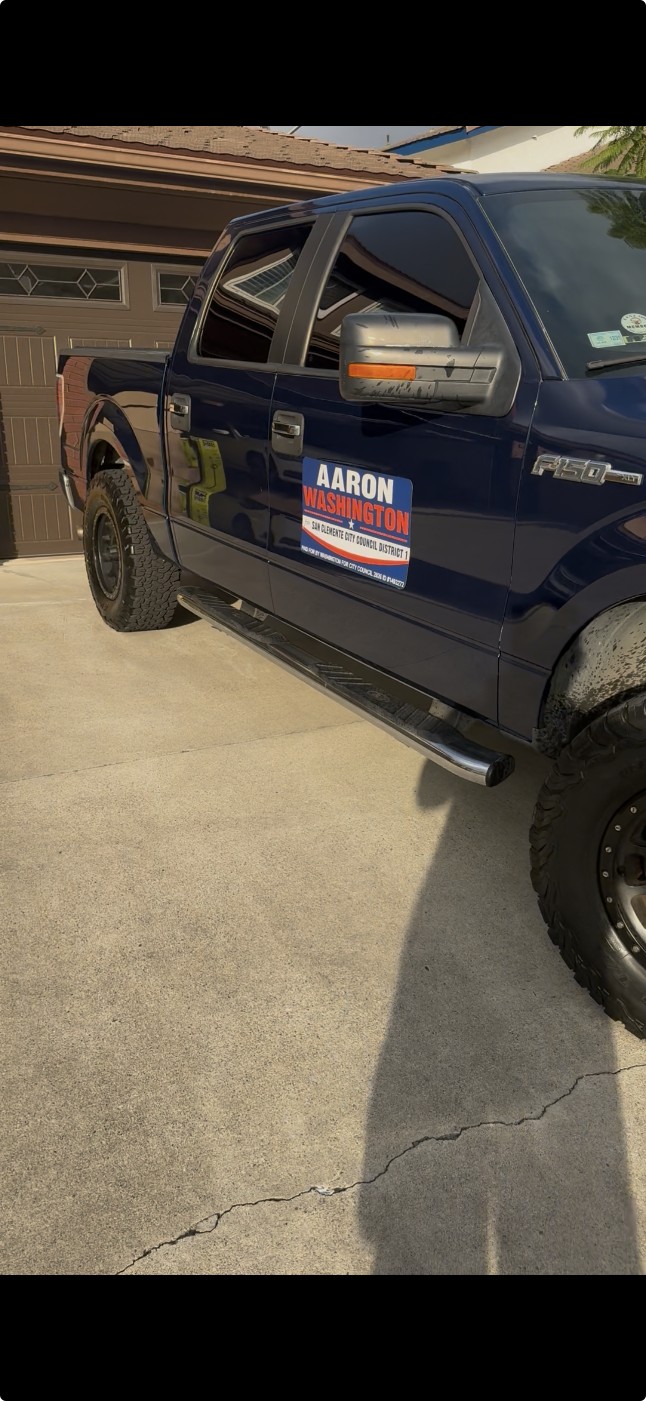Truck  Sign side.png