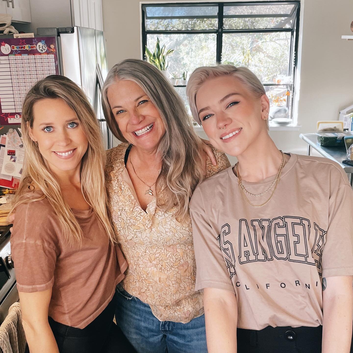 taking the meaning of &ldquo;let&rsquo;s doula this&rdquo; to a whole notha level this Turkey day 💗 very grateful to have these two beautiful people in my life as doulas but also as my family 🥰 I love you both so much! also what are the chances tha