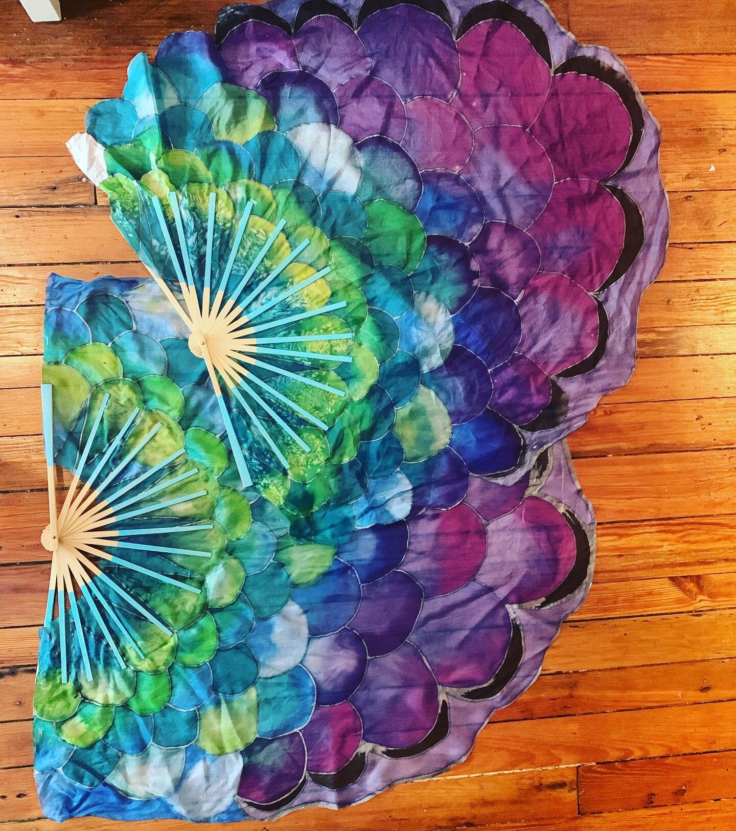 Mermaid fans, 5 mm silk, hand painted and constructed #mermaid #silkfanveils #silkfanflow #silkfanarmy