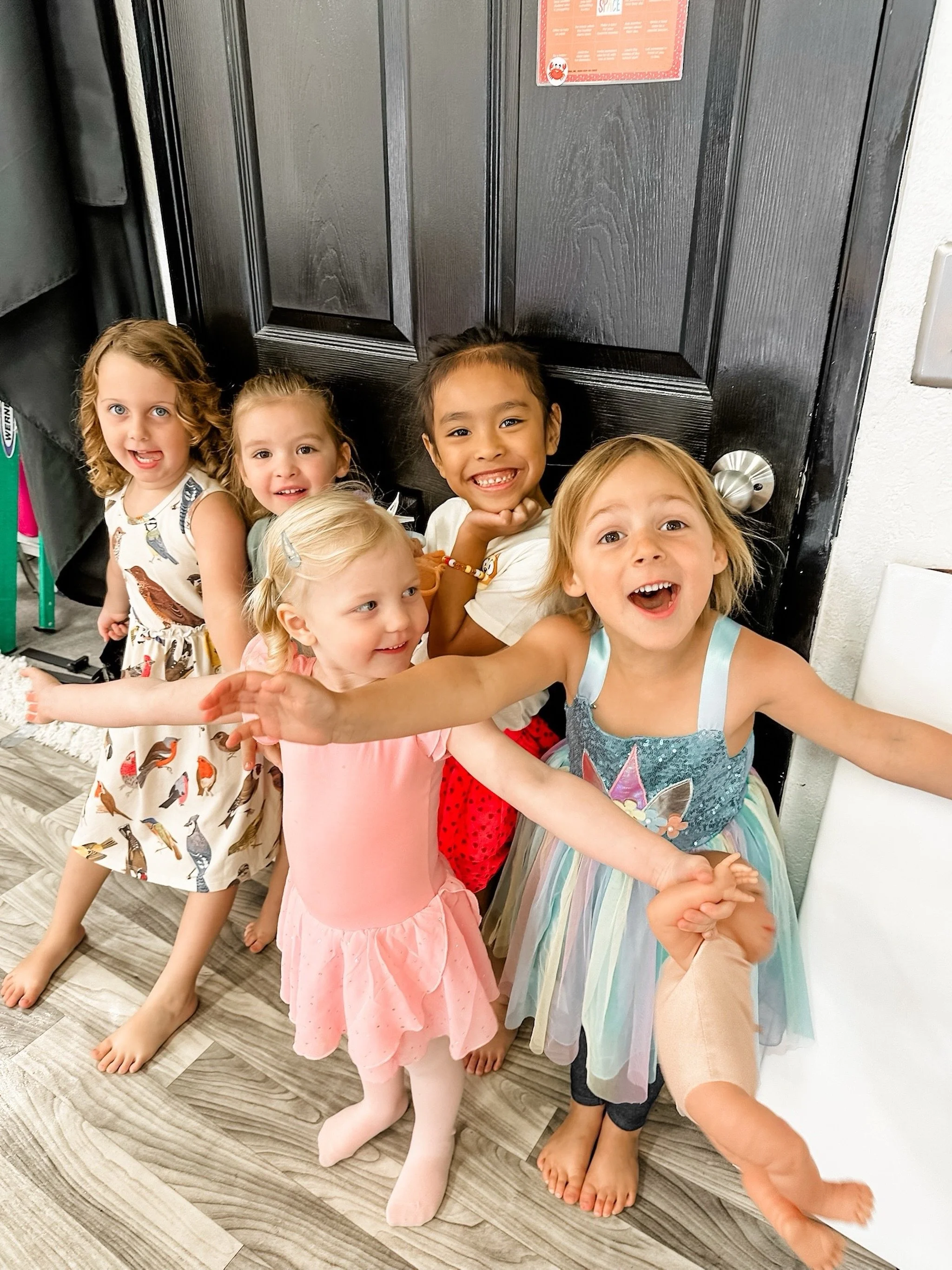 That camp week feeling ✨Yep, another camp week is upon us! 🎉 

On the July 13-17 line up&hellip;

🏠🐾 Dancing Dollhouse Camp 9am-12pm
💖🫧 Journey To Oz Musical Theater Camp 12:30-4pm