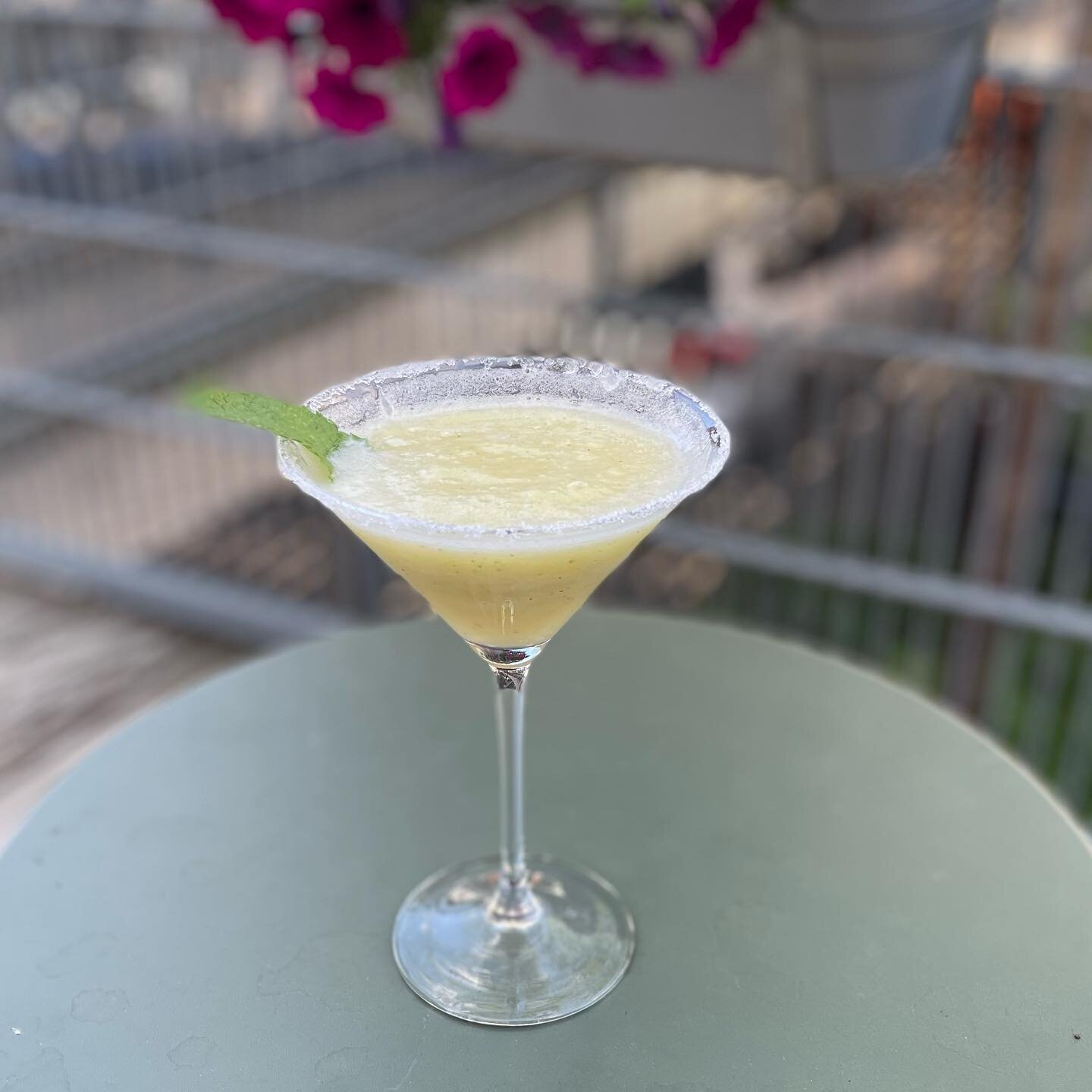 Nectarine daiquiri #cocktailtime #summer