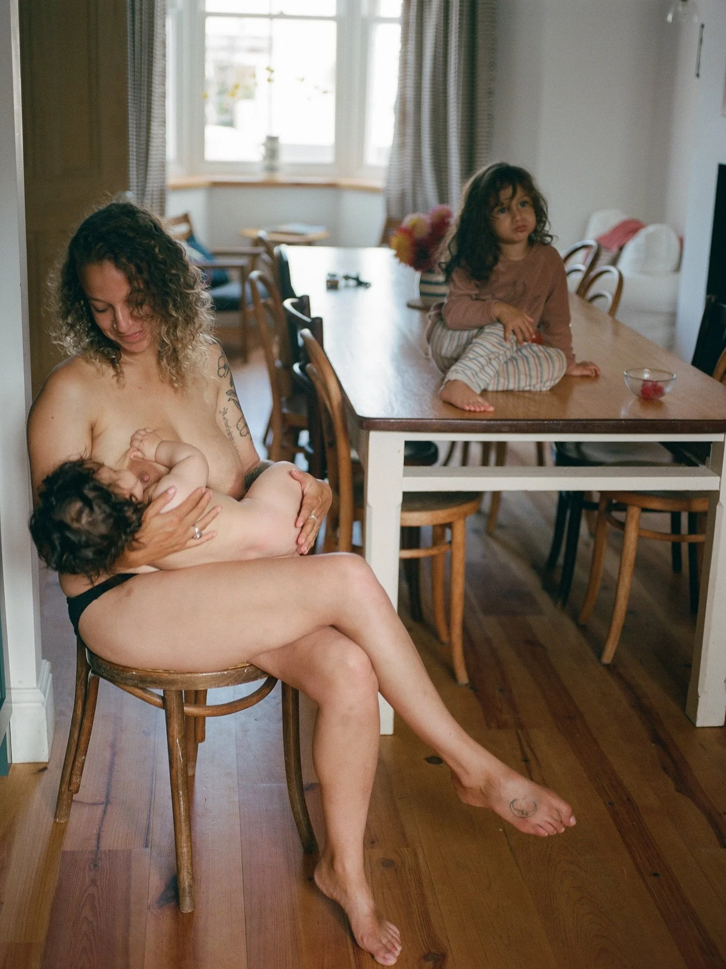 Tomorrow five women will come from across the country to my weird little bit of beach on the Chesapeake to make connect and create and take some deep breathes and make a whole bunch of pictures together.

There will be piles of books, good food, beac