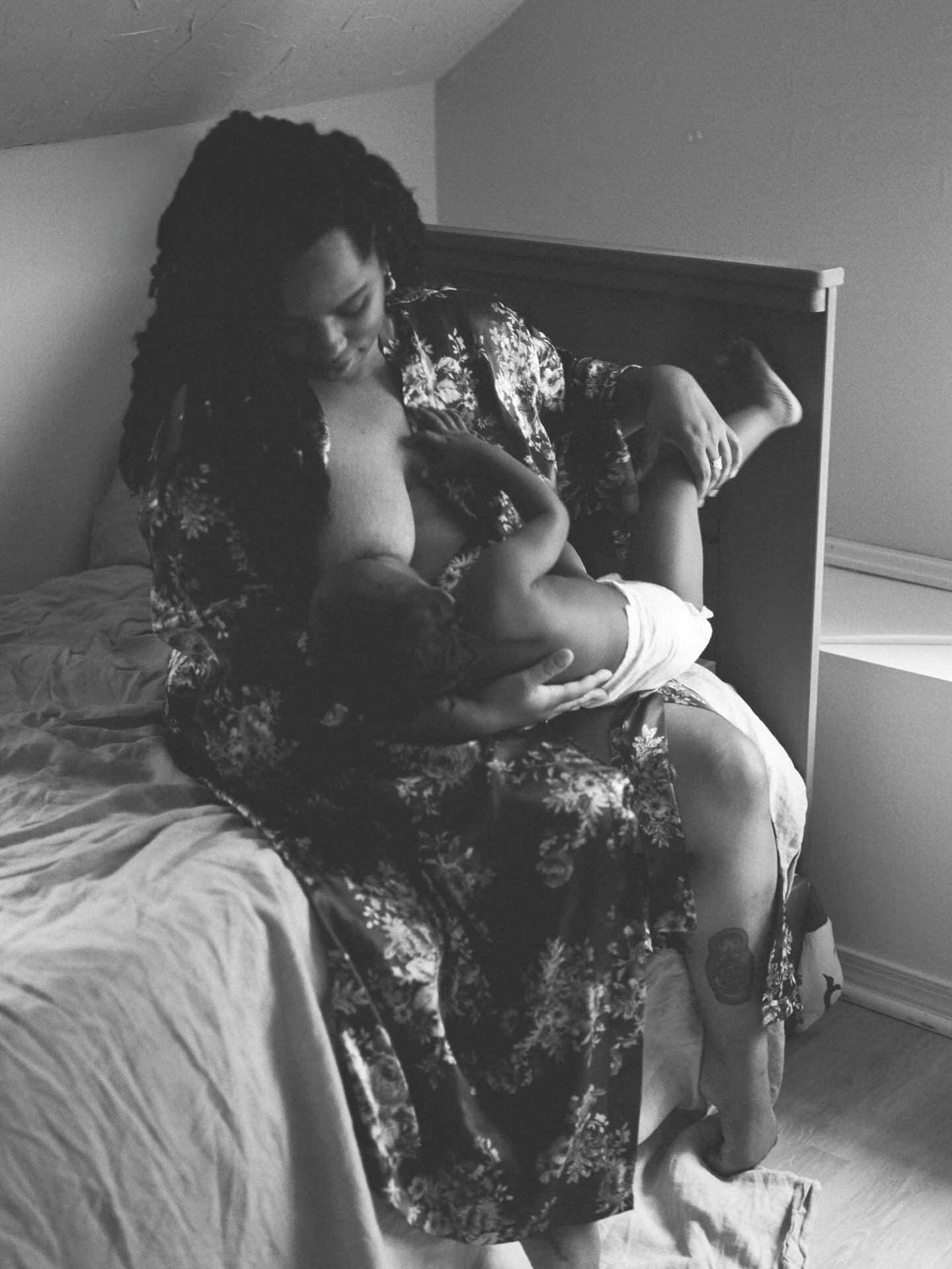 As much as I loved the still, quiet moments nursing my children, the reality of extended breastfeeding is that it gets a little wild. 

Thanks @jehlisamarie for letting me share these moments with you and your girl.