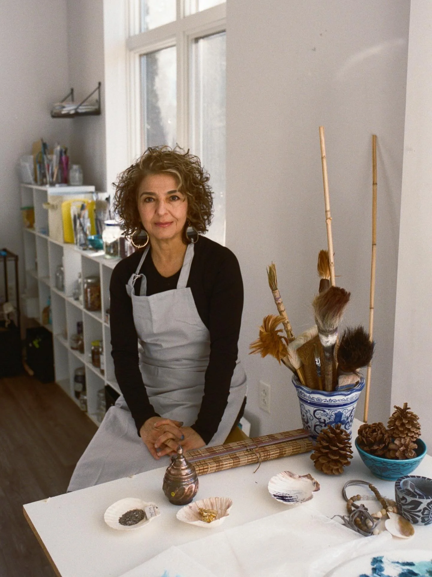 Gallery shows are cool, for sure, but there's something about seeing an artist in their studio that makes me most excited.

It was a pleasure meeting and photographing @sayabehnam - if you're ever at the @torpedofactory stop by and check out her beau