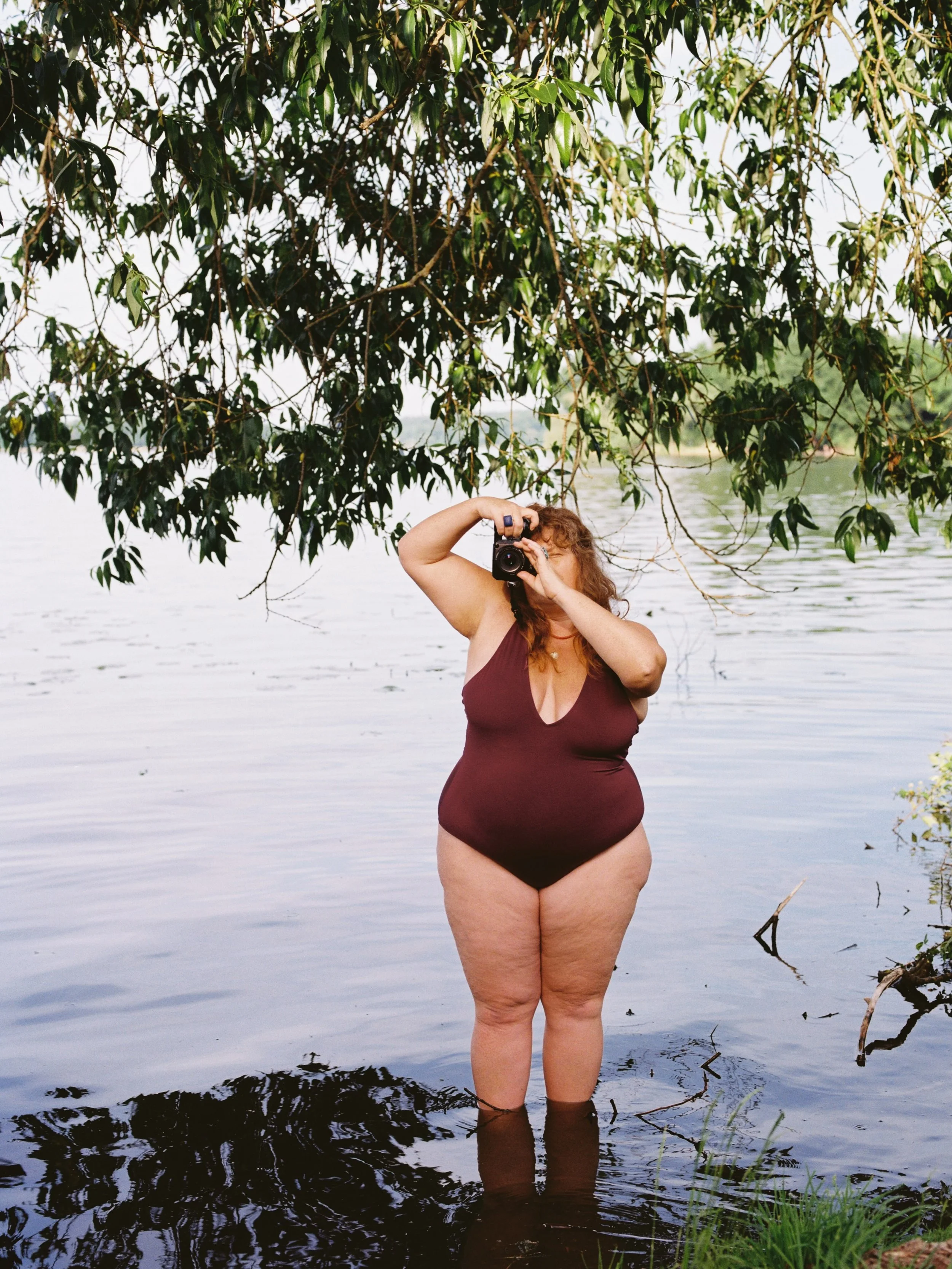 Sure, I love a dress but I'm happiest in a bathing suit. Get me in all the bodies of water.

Photo by @annaroeschphoto that she made of me during our #longformsession this May.