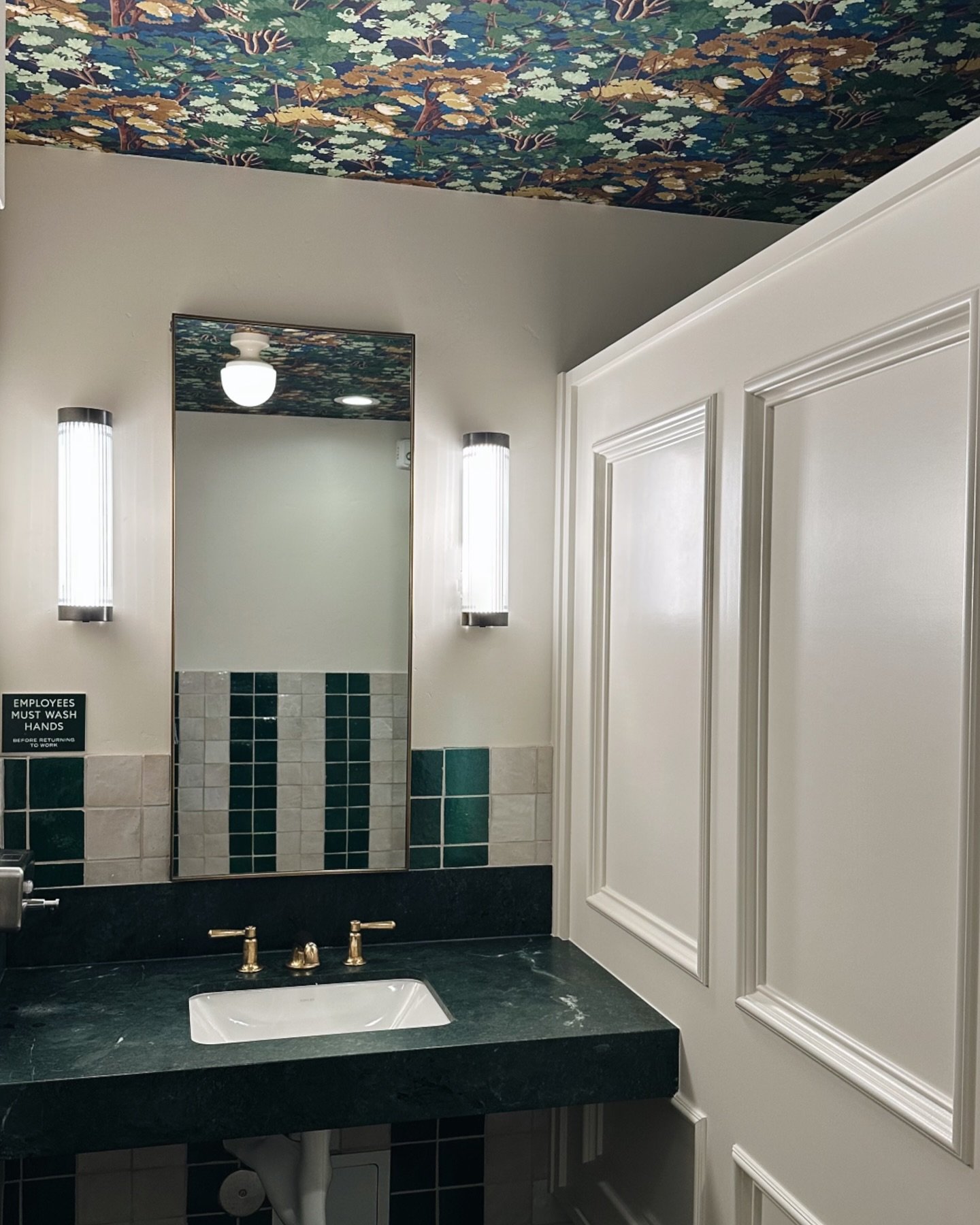 Even a quick bathroom break should feel like a little escape&mdash;public spaces deserve a bit of magic too! ✨
.
Design: @ocallaghanstudio
