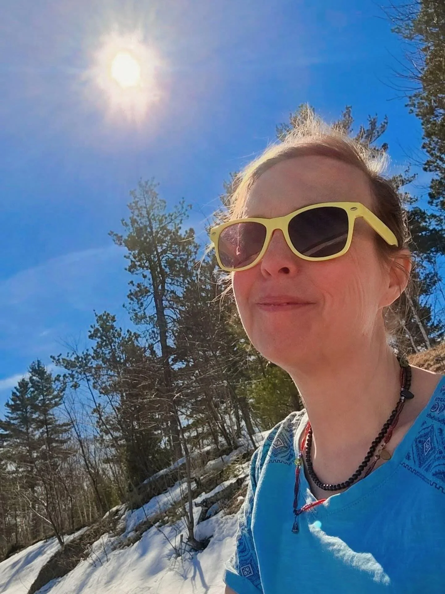 💥Opportunity to love on yourself through Jess&hellip;💥

Stress&hellip; overwhelm&hellip; running on fumes&hellip;
push through &rarr; break through &rarr; repeat.

Overwhelm isn&rsquo;t always about doing too much.
It&rsquo;s about holding too much
