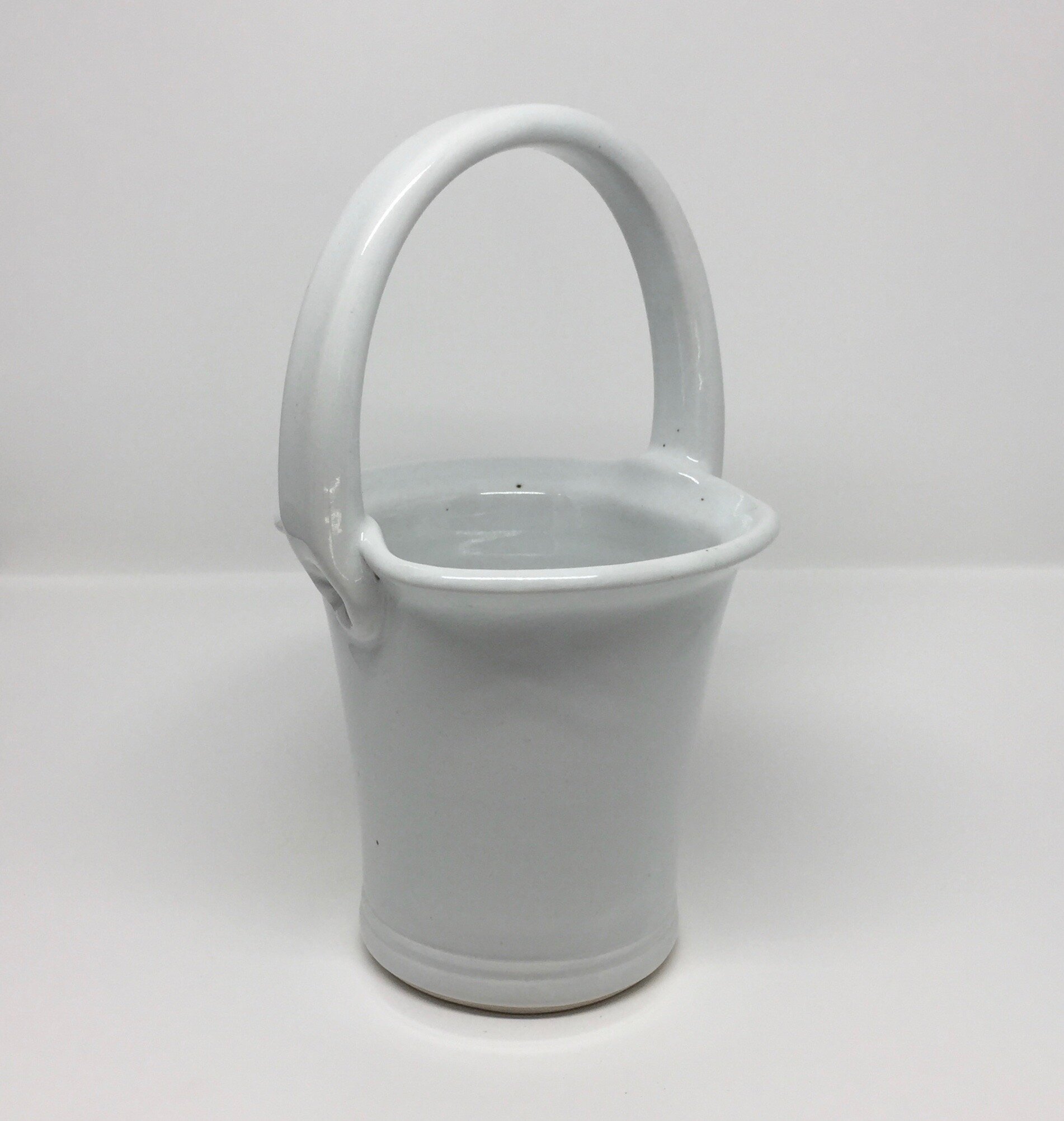 basket white.jpg