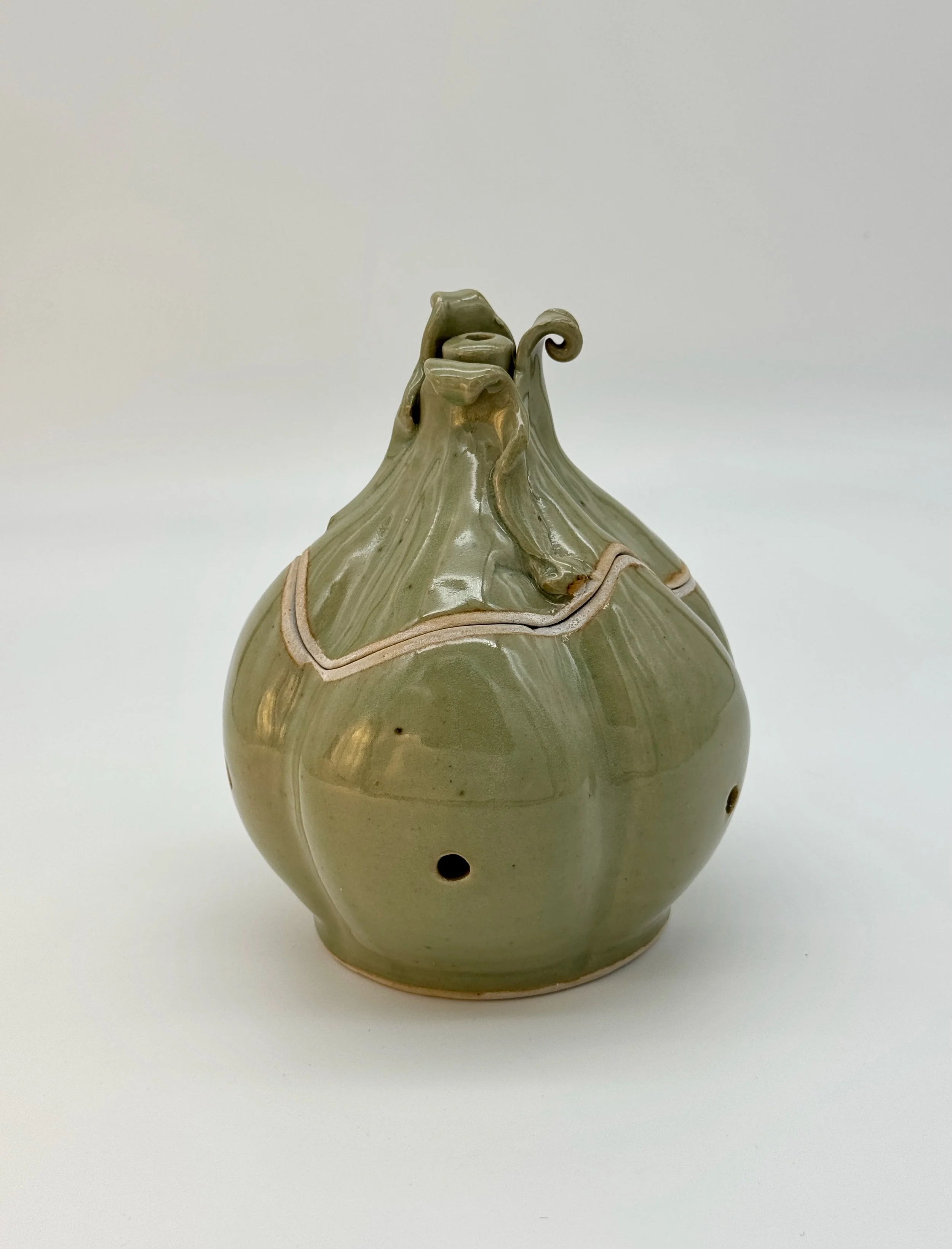 garlic keeper celadon.jpeg