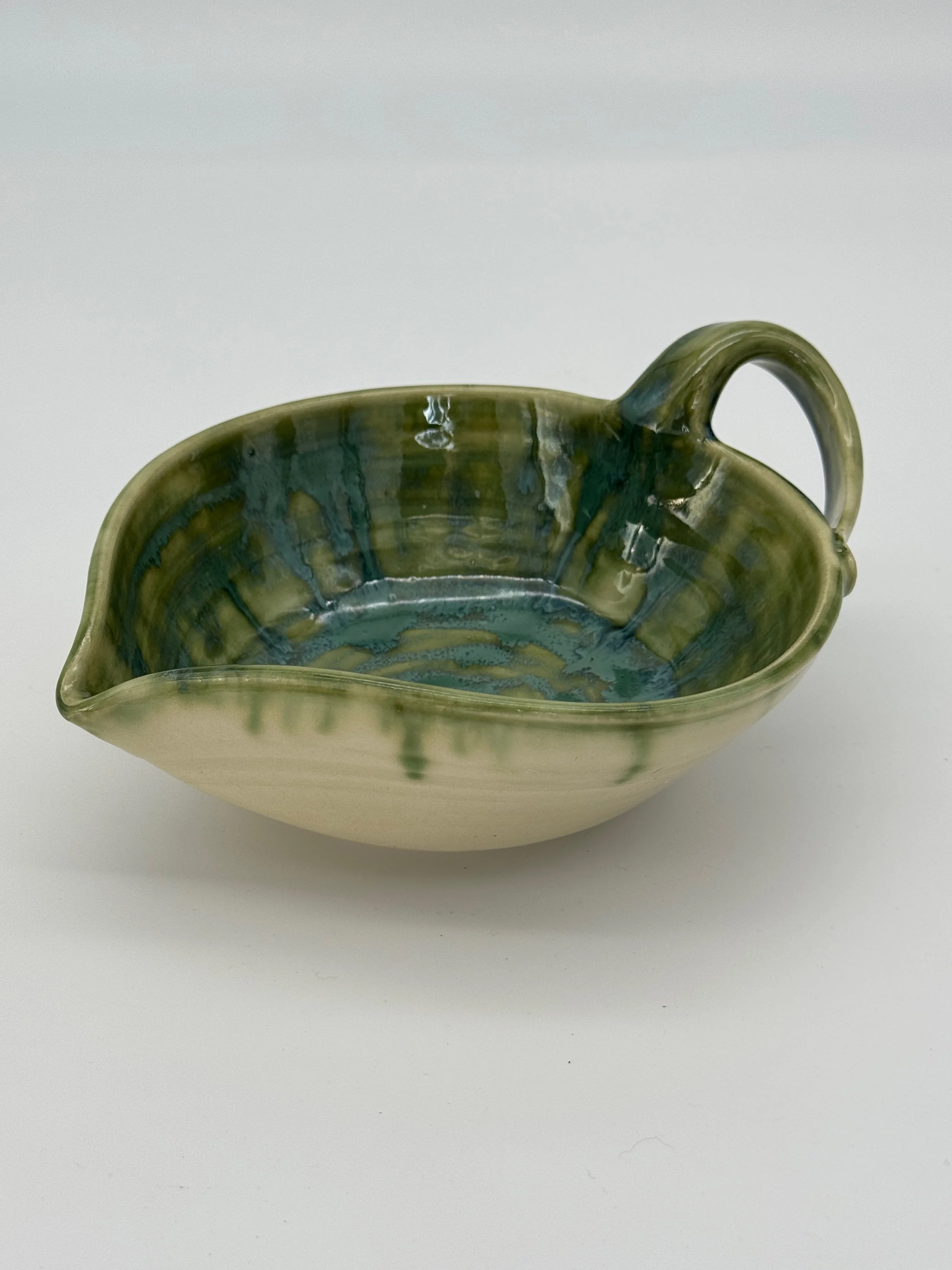 leaf bowl, spring green.jpeg