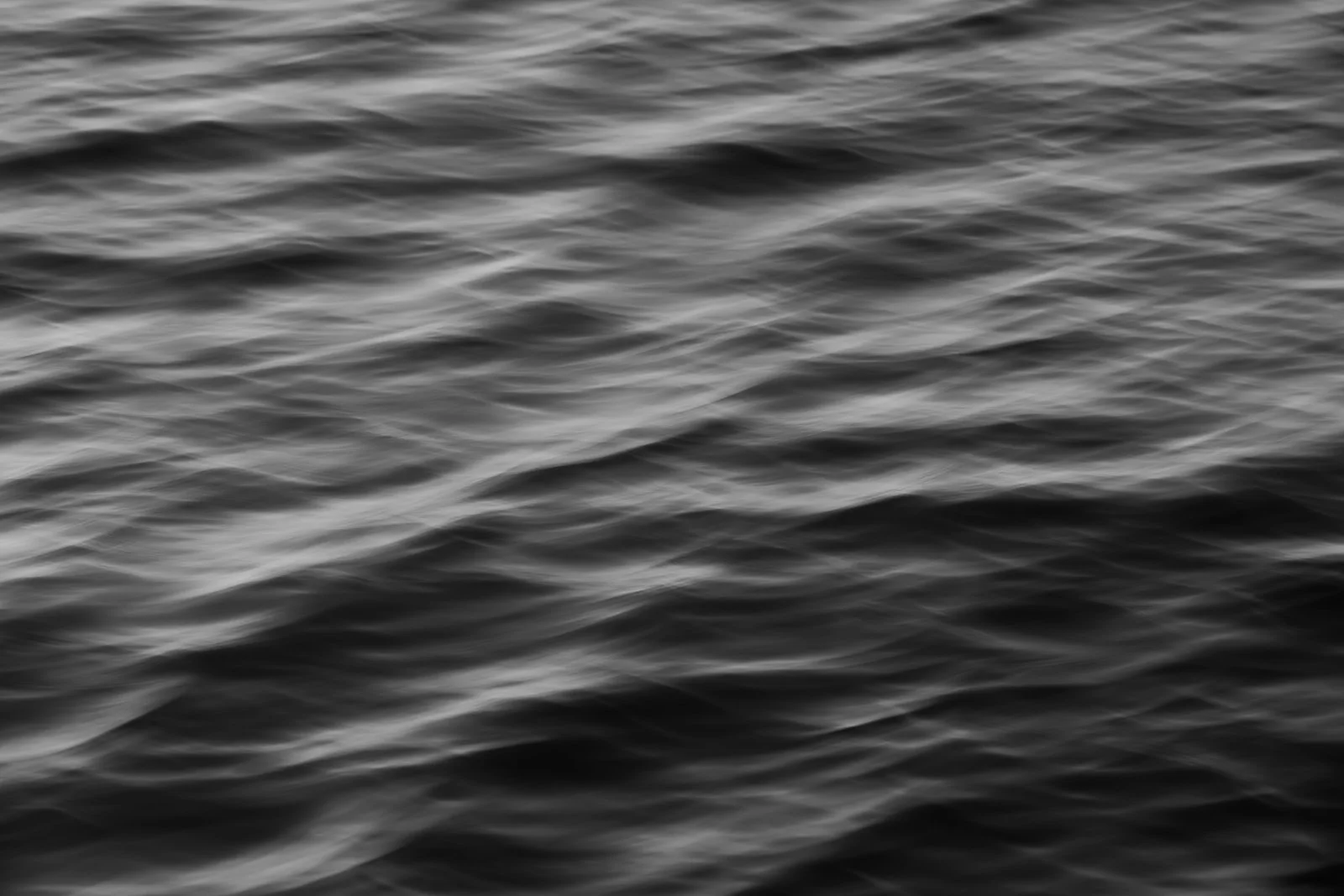 ghostly-waves.jpg