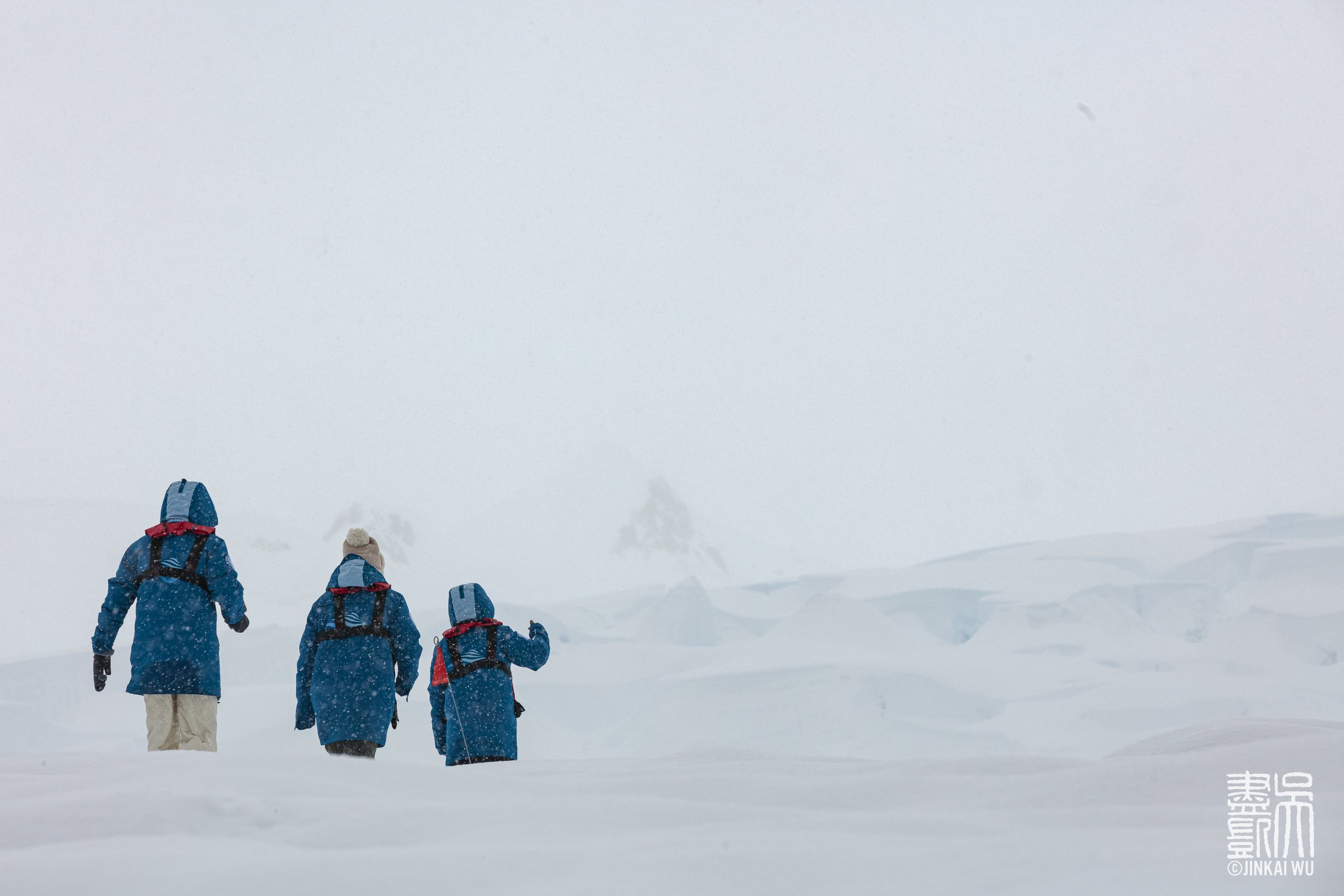 016_antarcticaHighlights__DS_5921.jpg