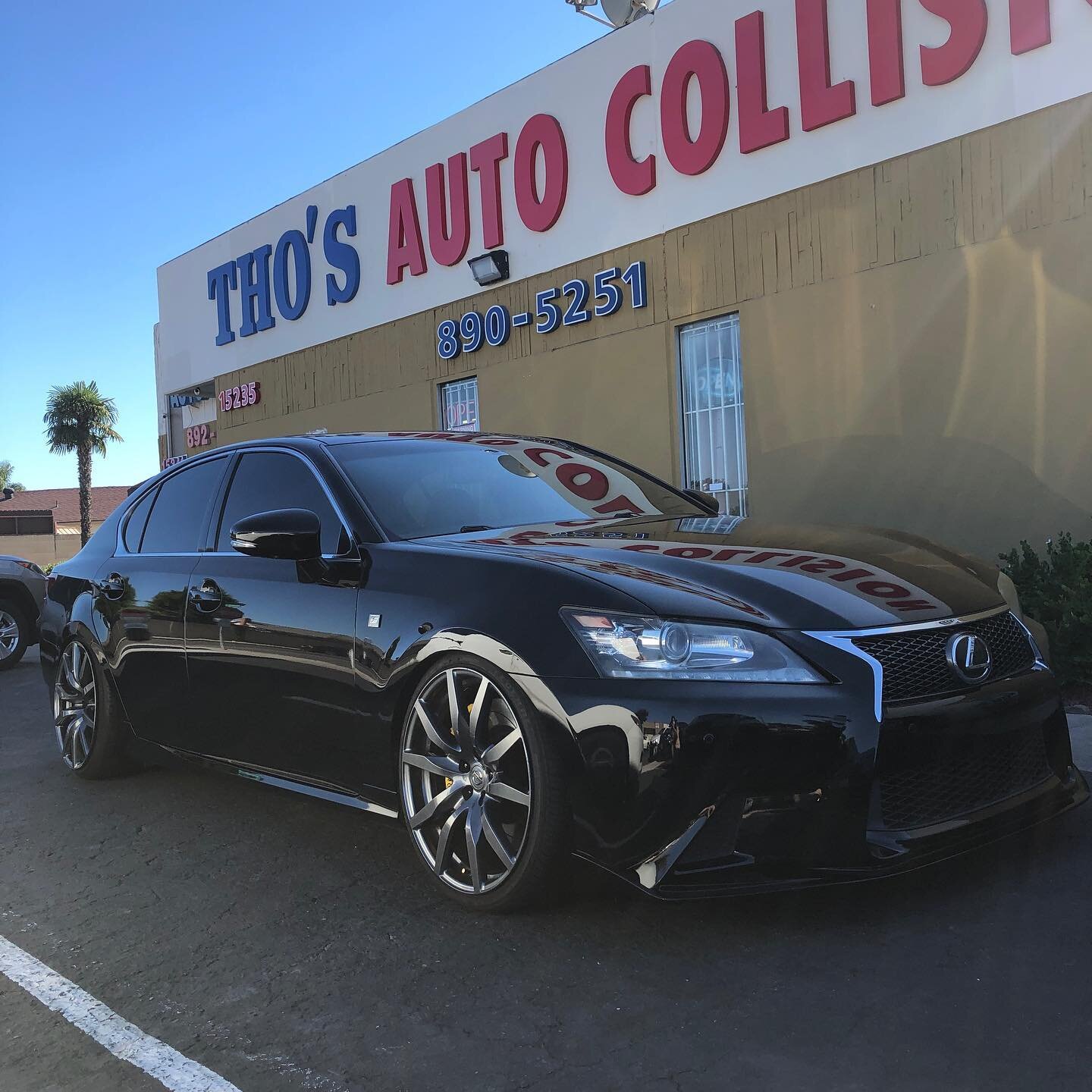 She&rsquo;s been here a few times, but you wouldn&rsquo;t know it 😏 #LexusGs350 #MadeSureOwnerRaisedItUp #BecauseSheUsuallySitsMuchLower #slammed #Dep #thosautocollision #thosautobody