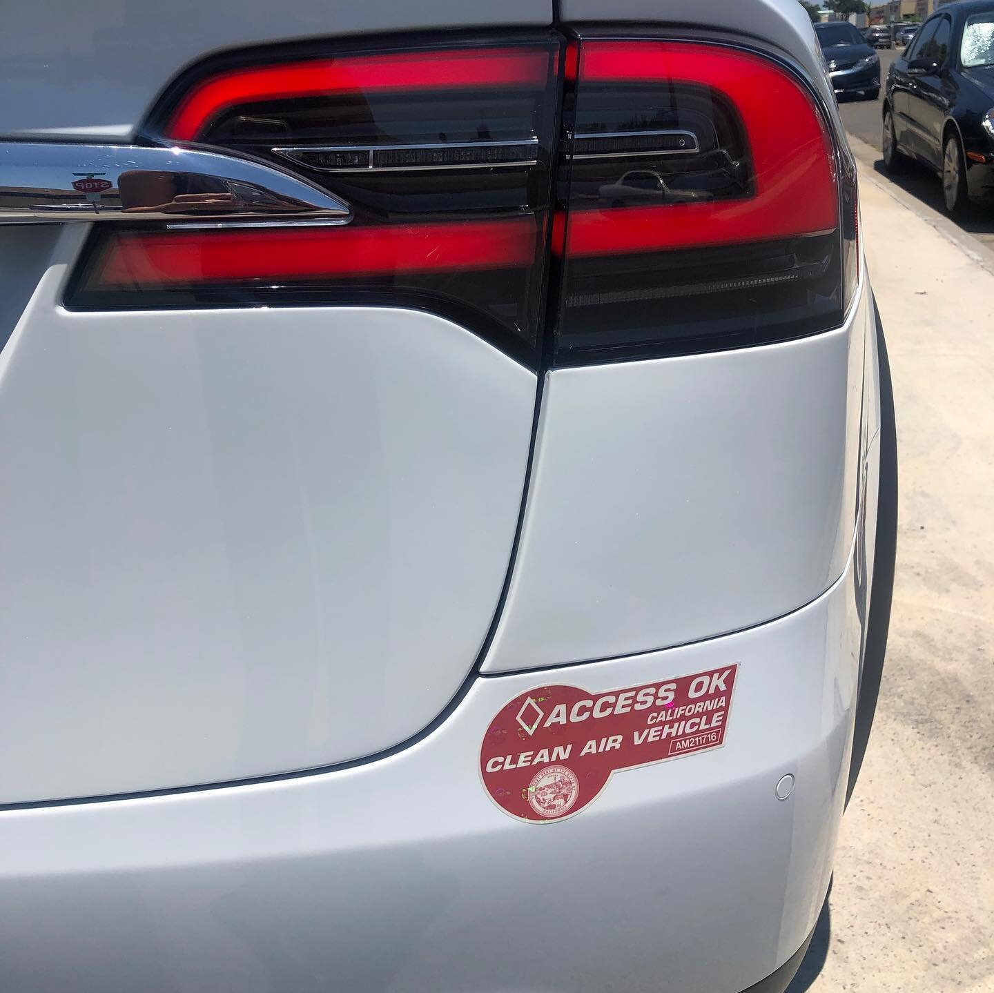 Backing up and hitting the side of your car is pretty common. We do this type of repair all the time. We did not put back the nameplate &ldquo;90d&rdquo; because it looks better without #thosauto #thosautocollision #modelx #HowDoYouOpenTheDoor #Where