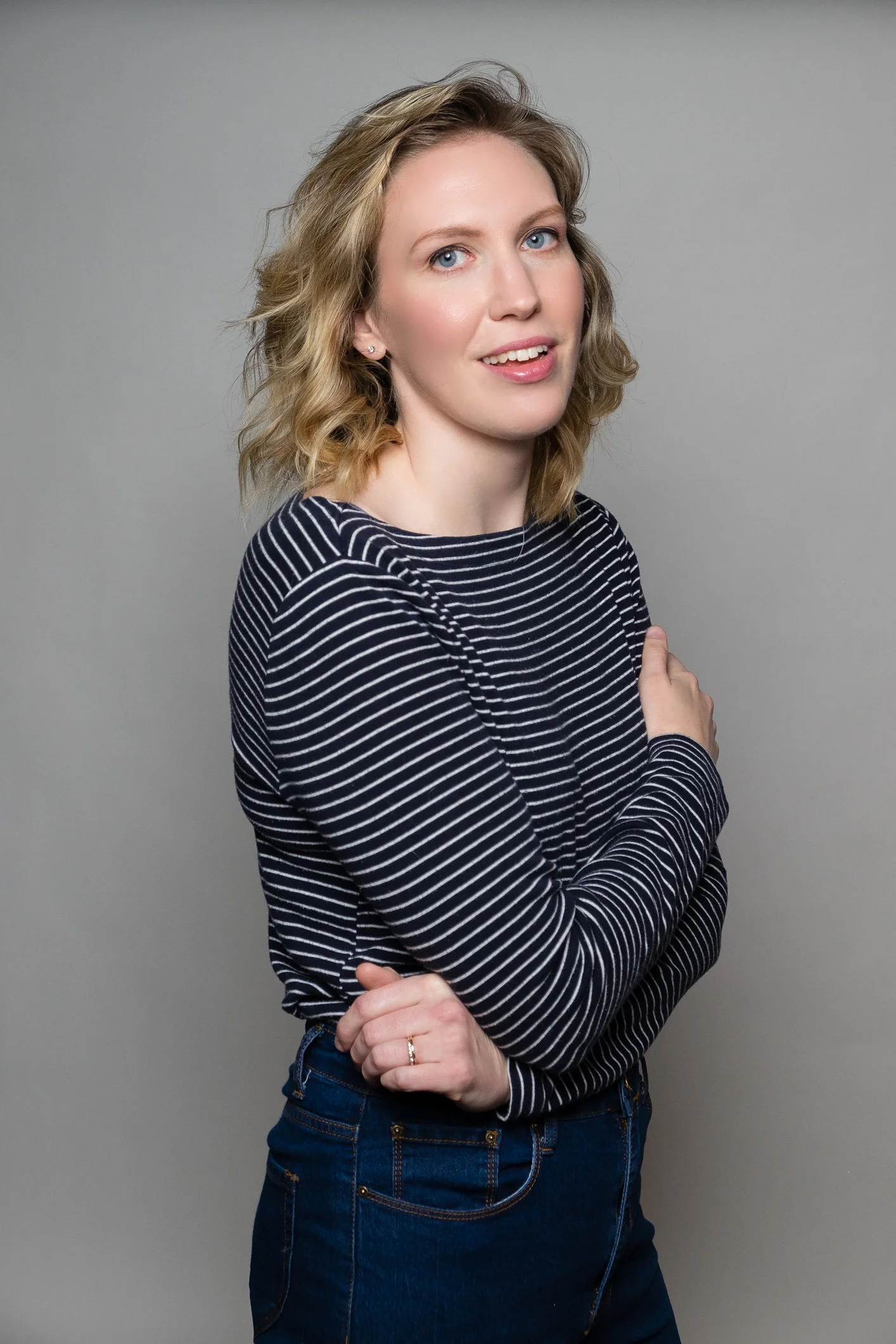 alex headshot3.jpg