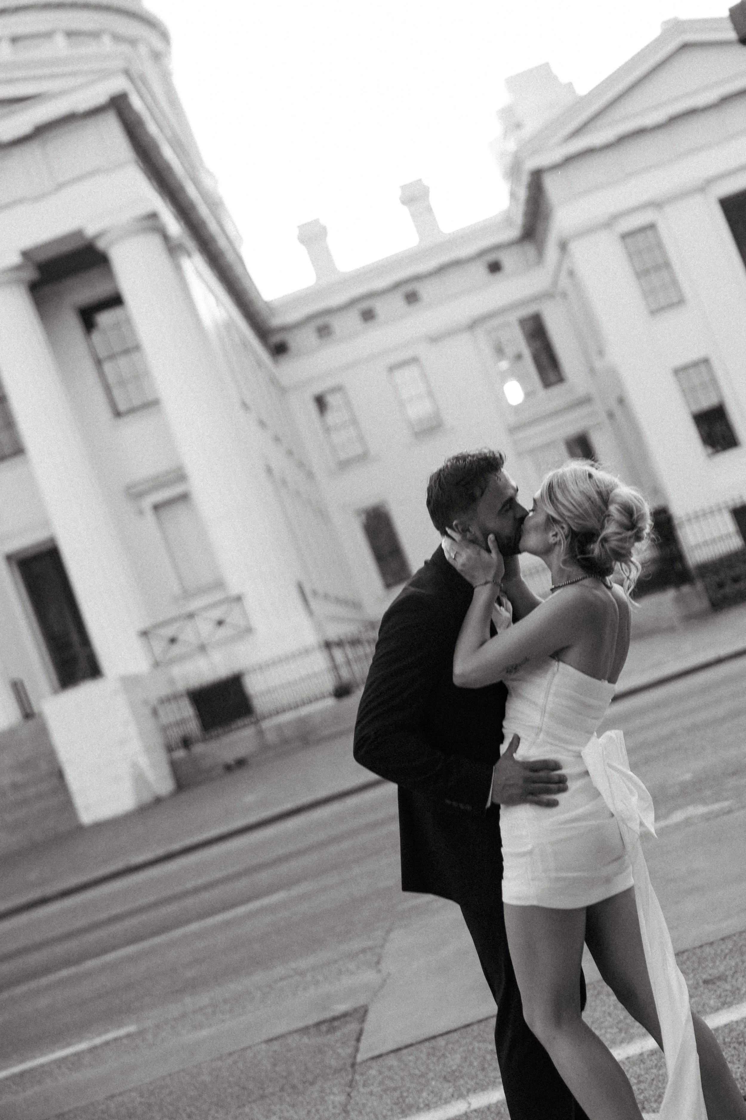 St. Louis engagement photographer 