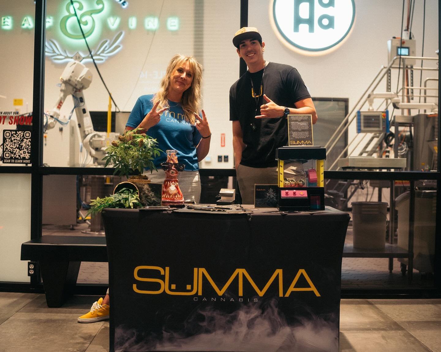 Flashback Friday from our awesome 4/20 event @planet13stores 

Keep out of reach of children. For use only by adults 21 years of age or older. Summa Cannabis NV ID: RC072. NFS. 

#chill #instarelax  #quality #lasvegas #nevada #lasvegaslocally #likefo