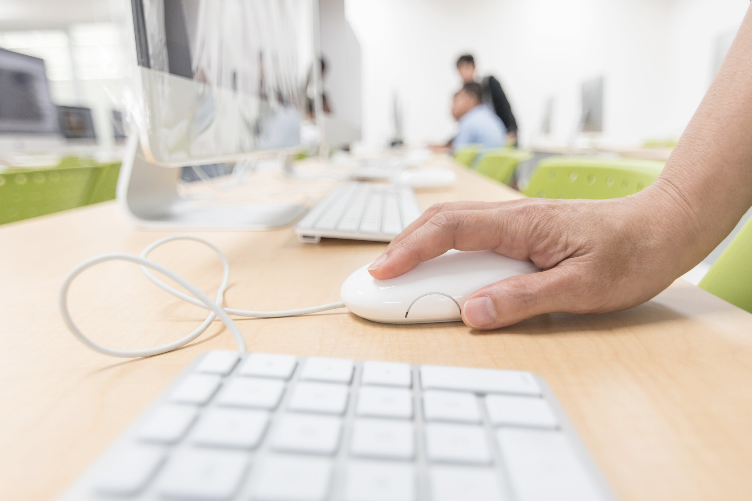 Kylie Jackat - bigstock-Computer-Lab-With-Pc-Desktop-C-230251492.jpg