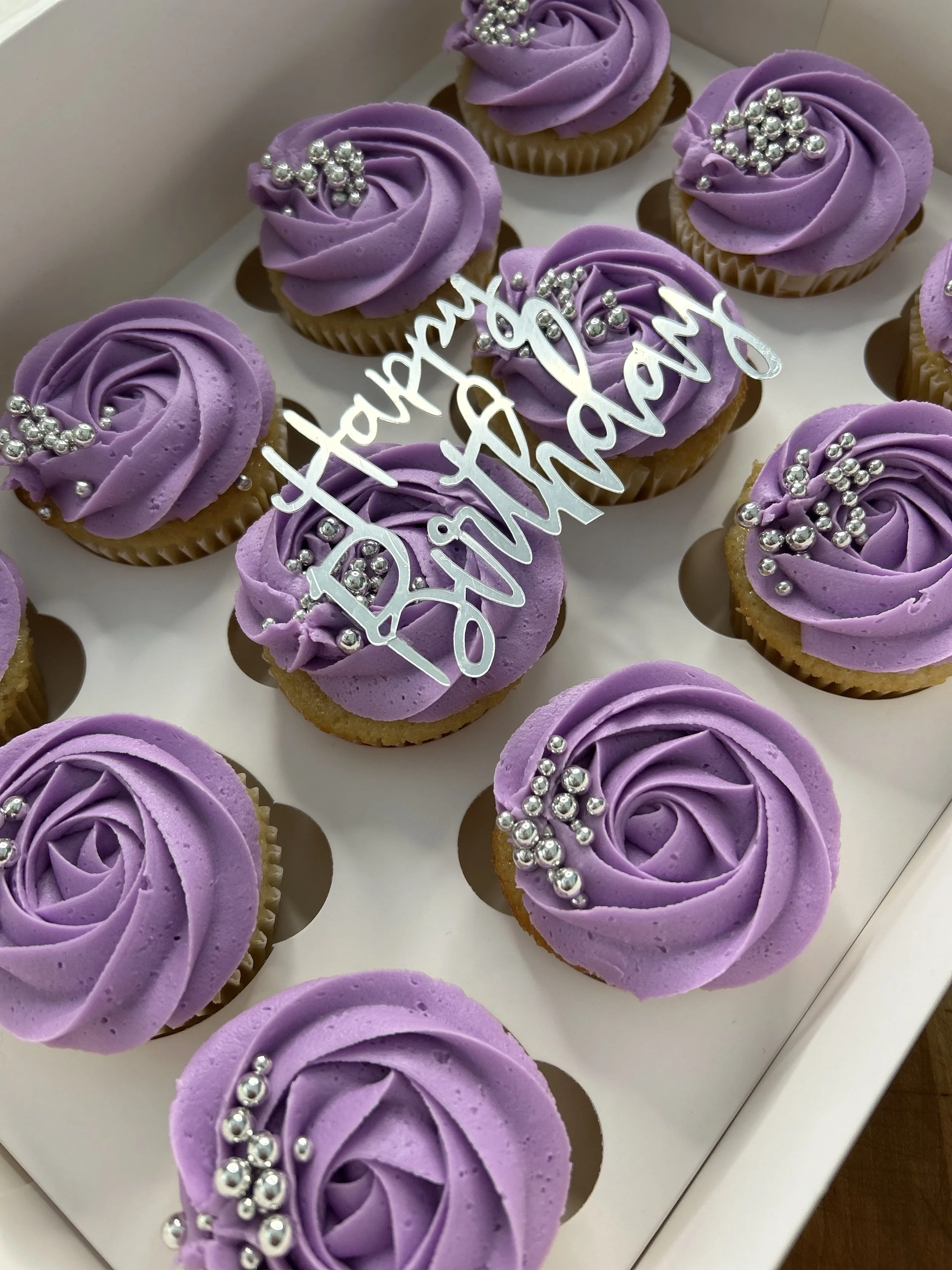 Cheeky Mama Baking Company, Madawaska, ON Canada, Custom Cupcakes
